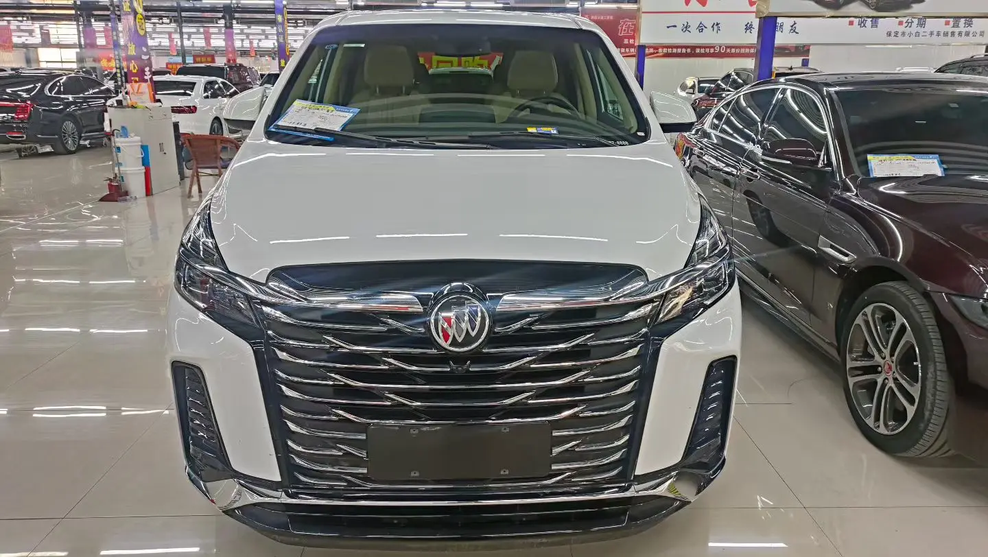 Buick GL8  из Китая