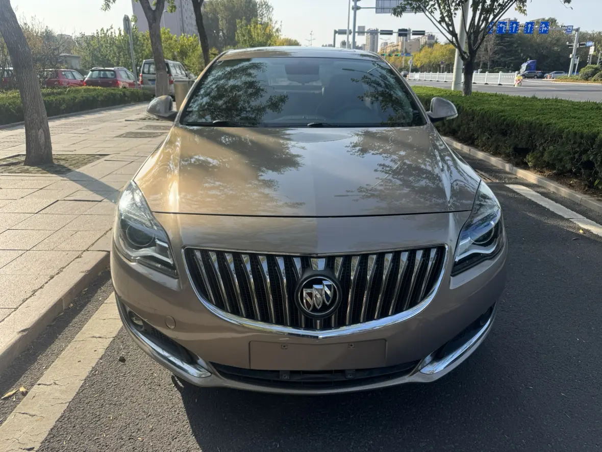 Buick Majesty  из Китая