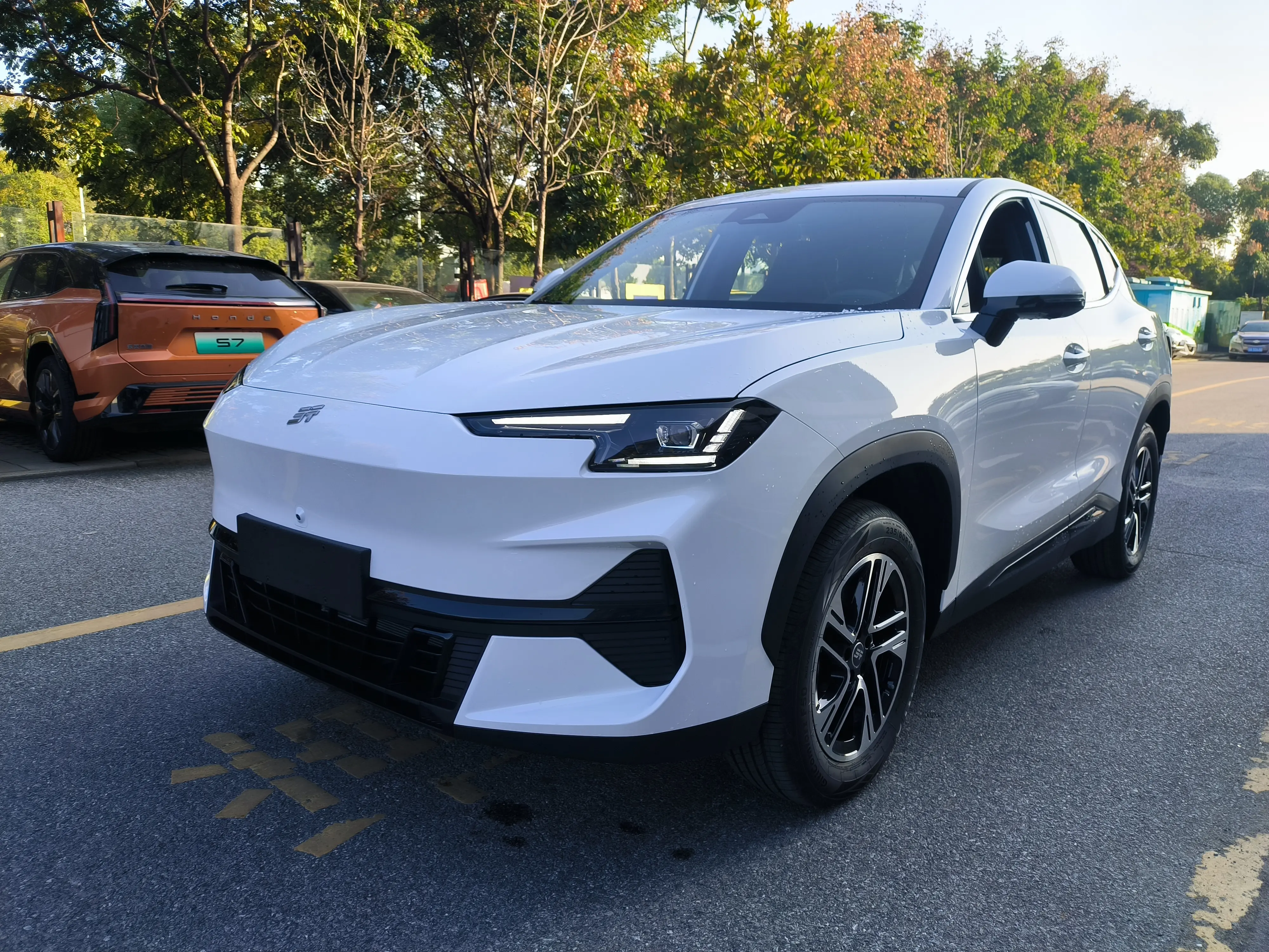 Jietu Shanhai JETOUR SHANHAI L6  из Китая