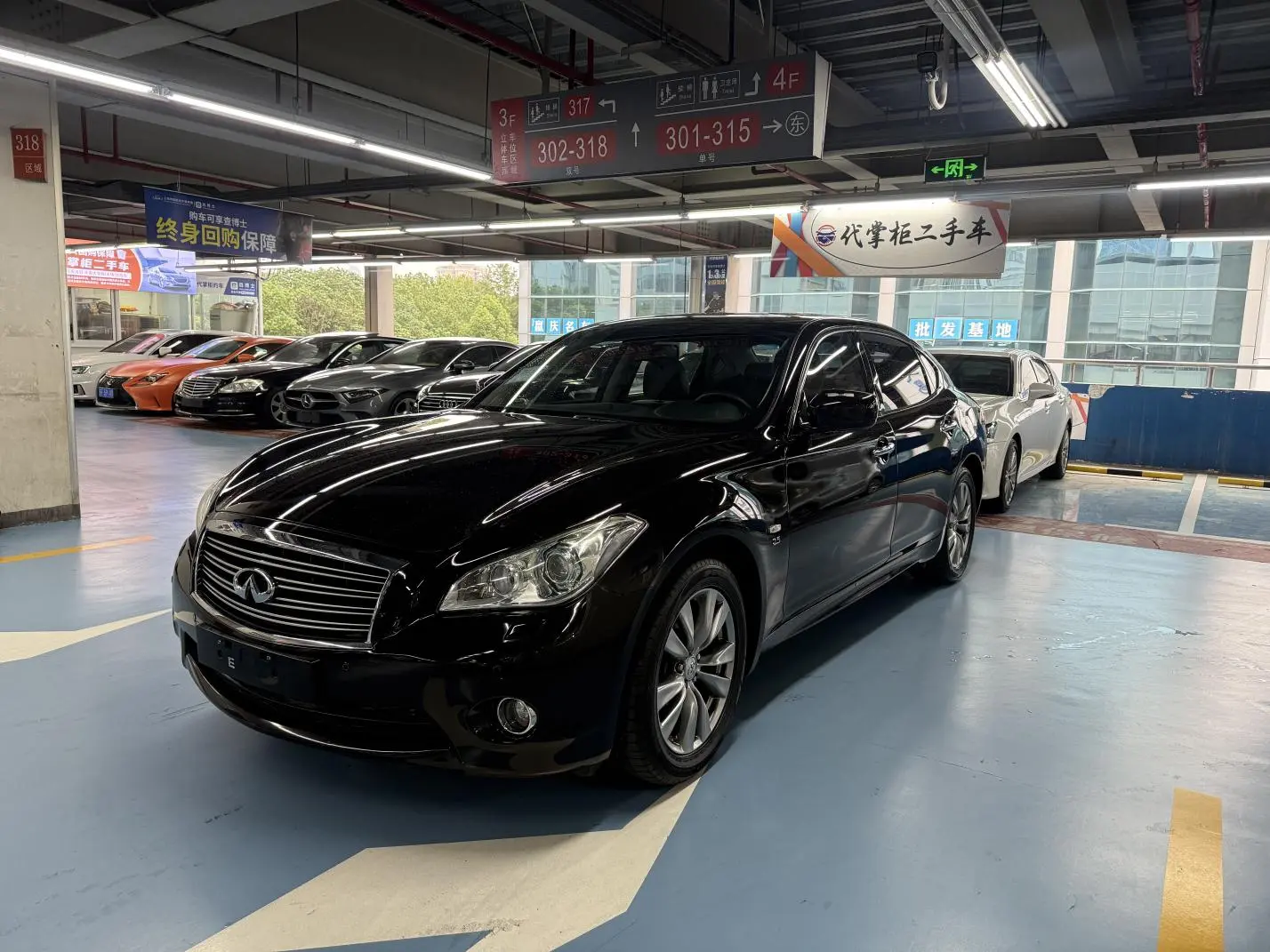 Infiniti Q70  из Китая