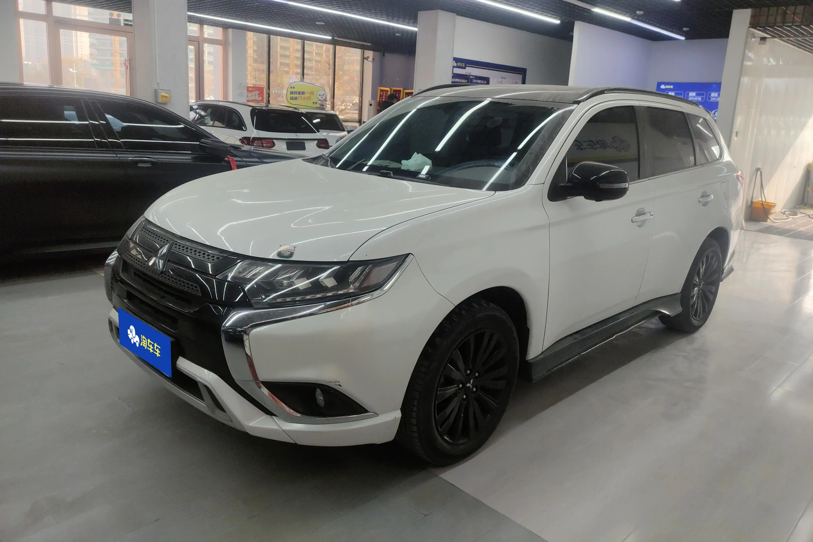 Mitsubishi Outlander  из Китая