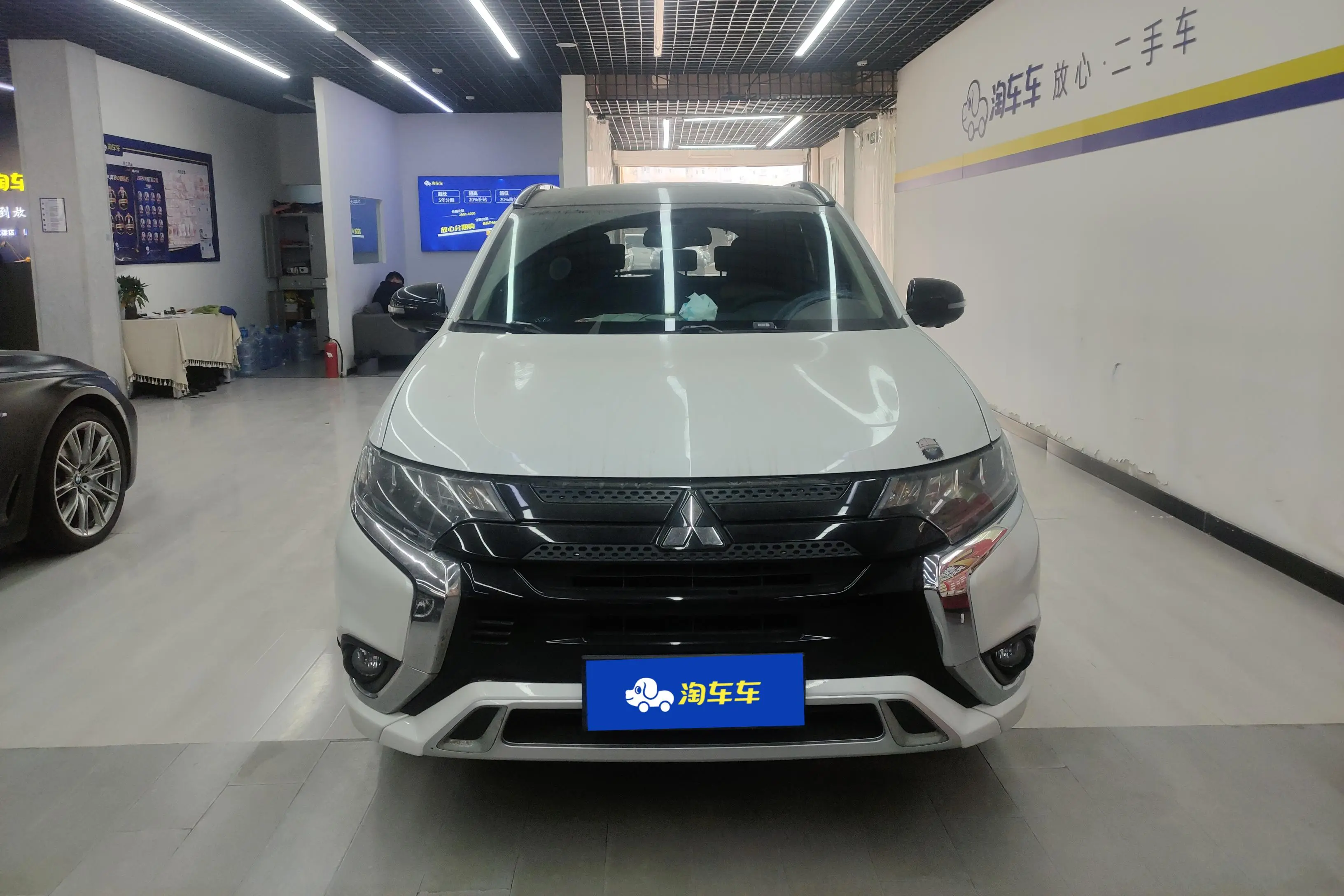 Mitsubishi Outlander  из Китая