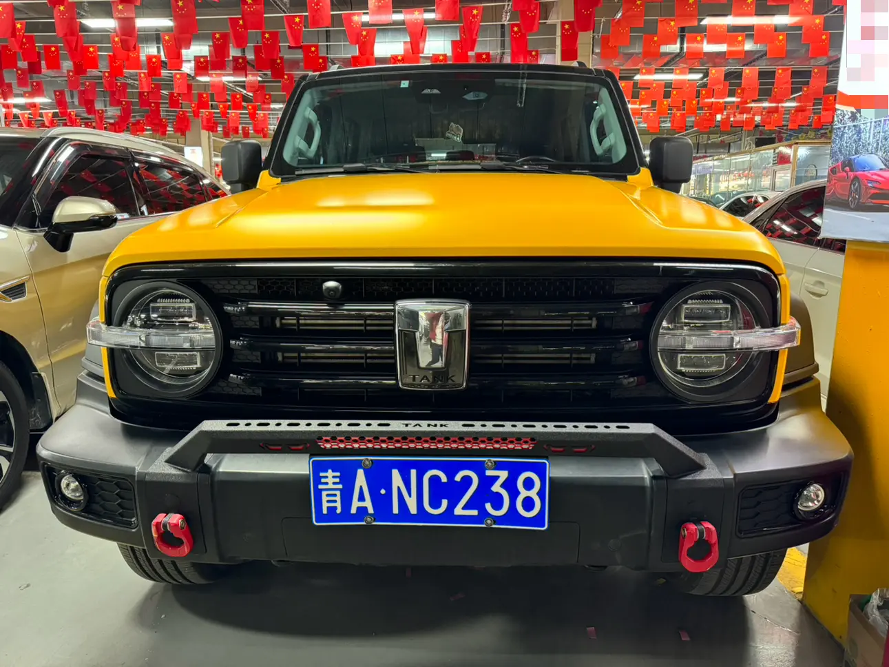 Tank 300  из Китая