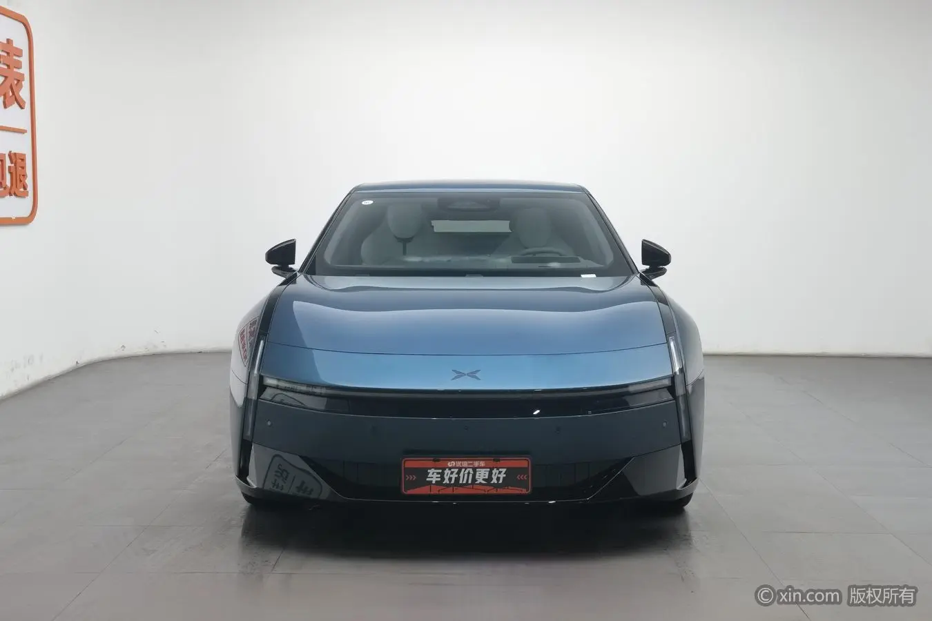 Xpeng P7  из Китая