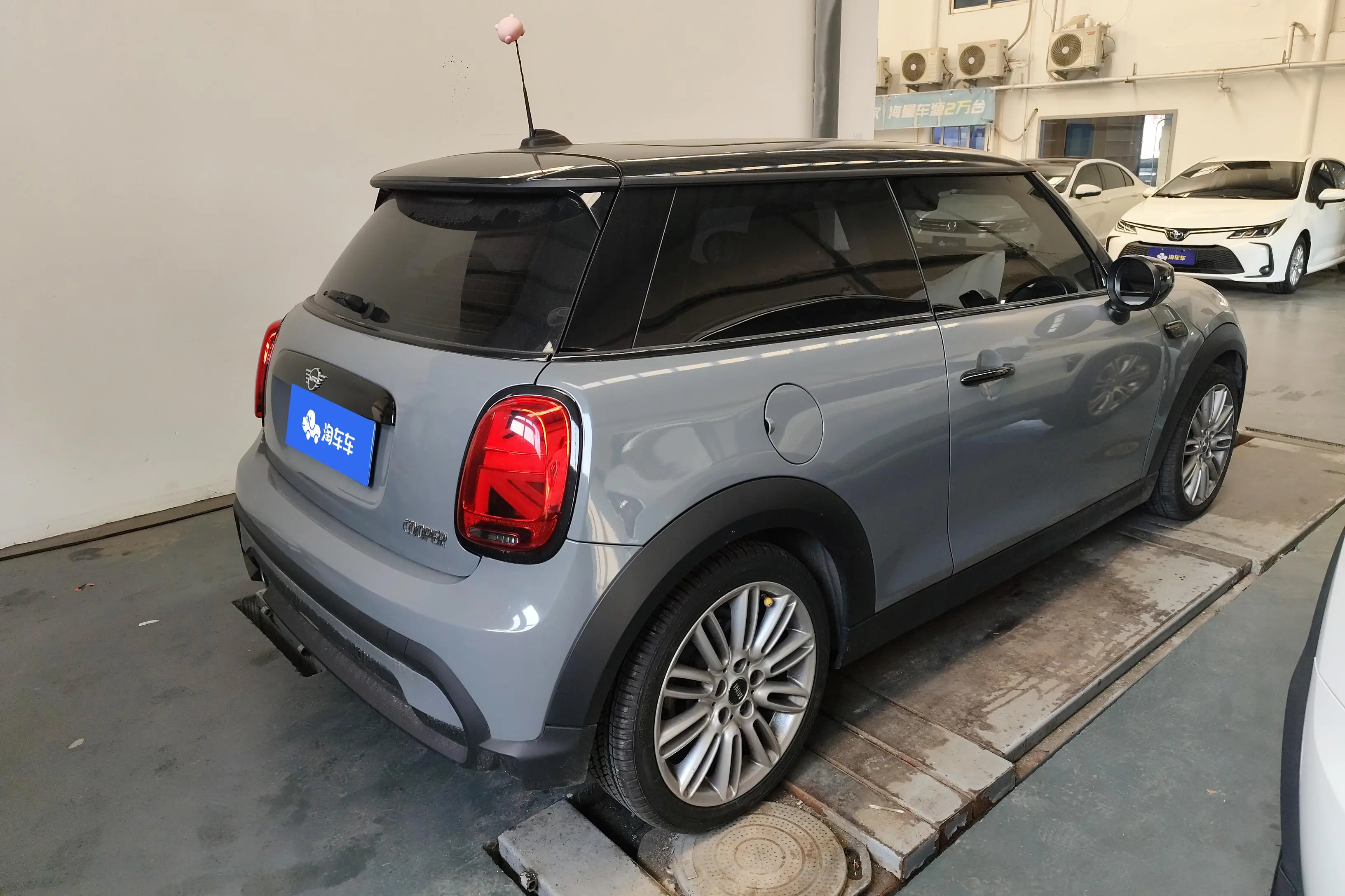MINI 