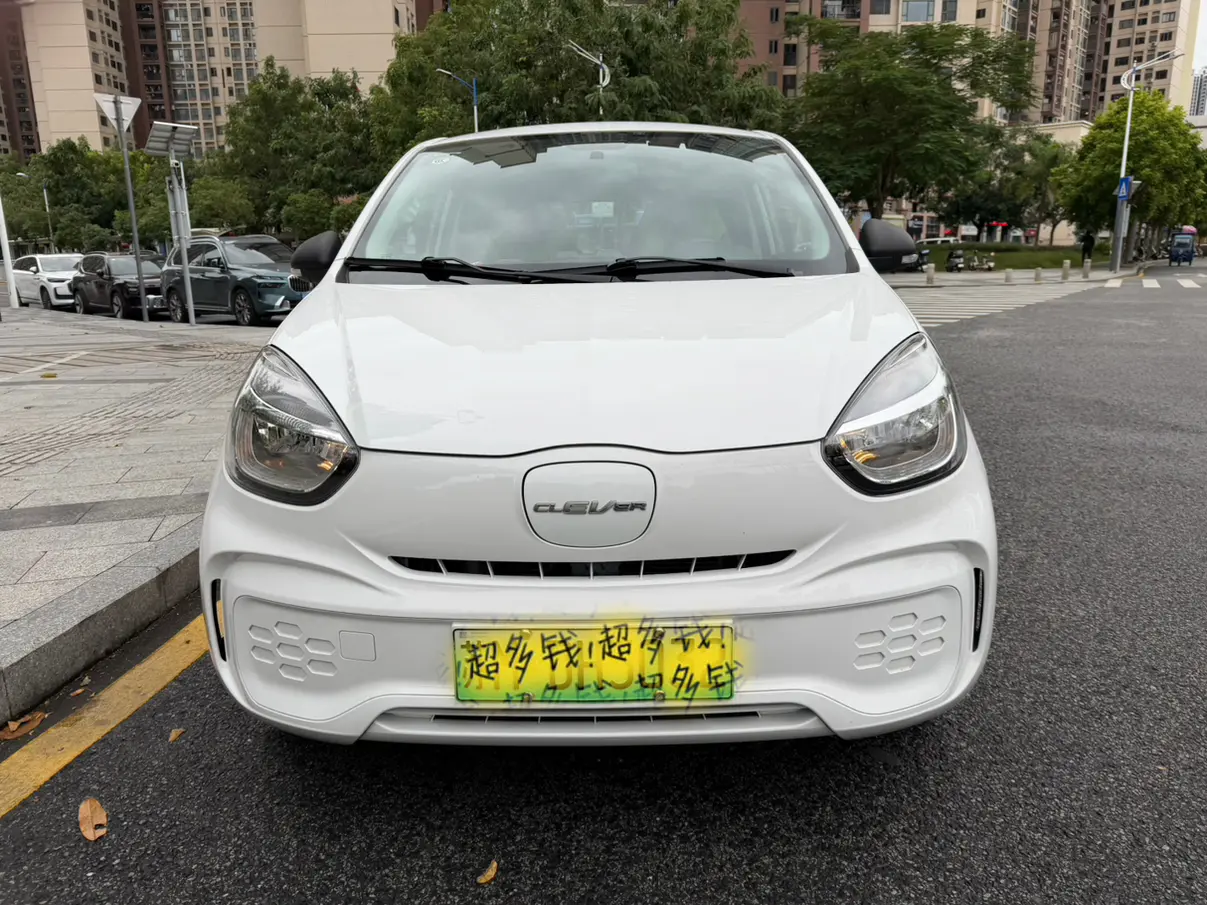 Roewe CLEVER  из Китая