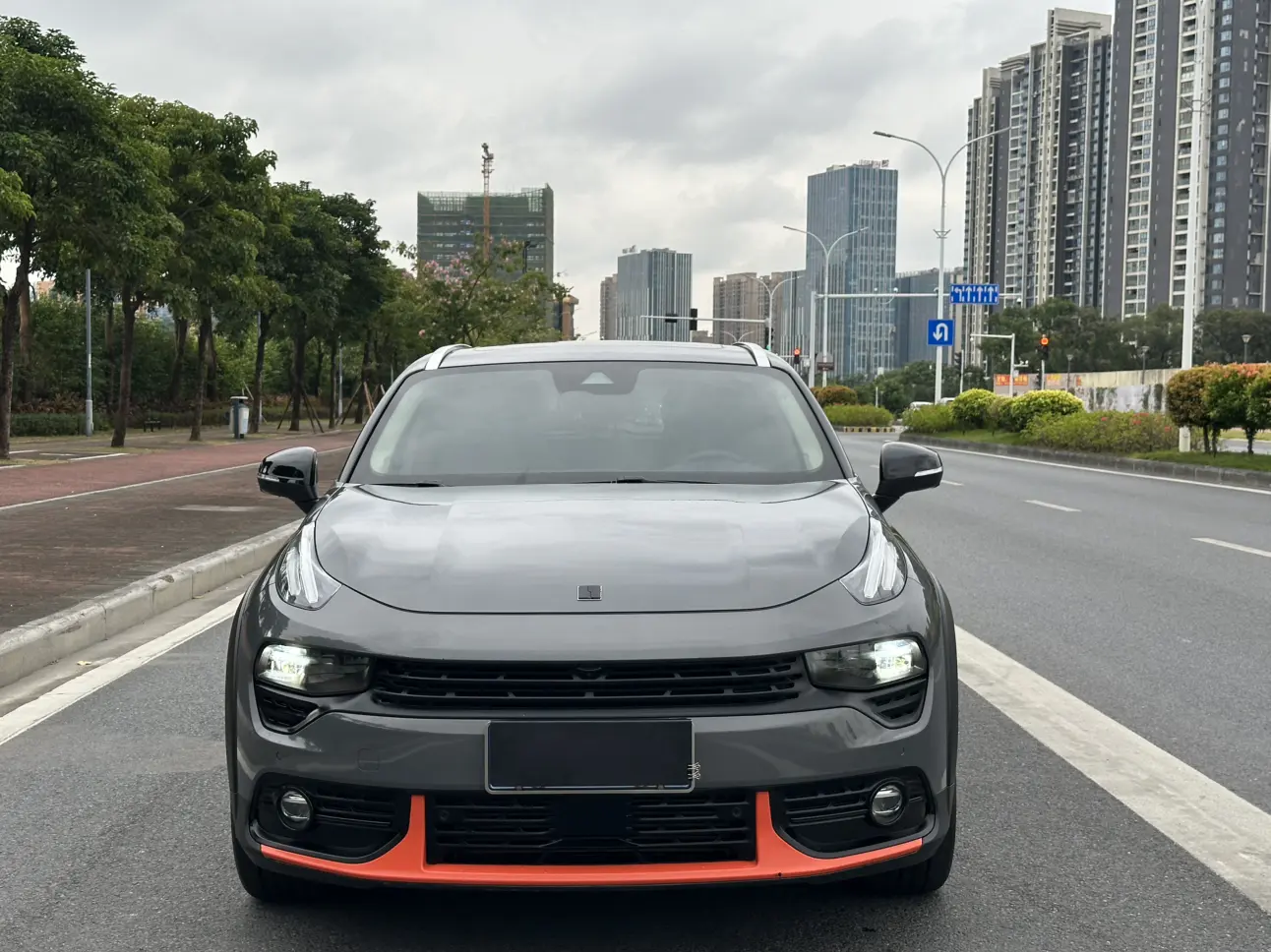 Lynk & Co 02  из Китая