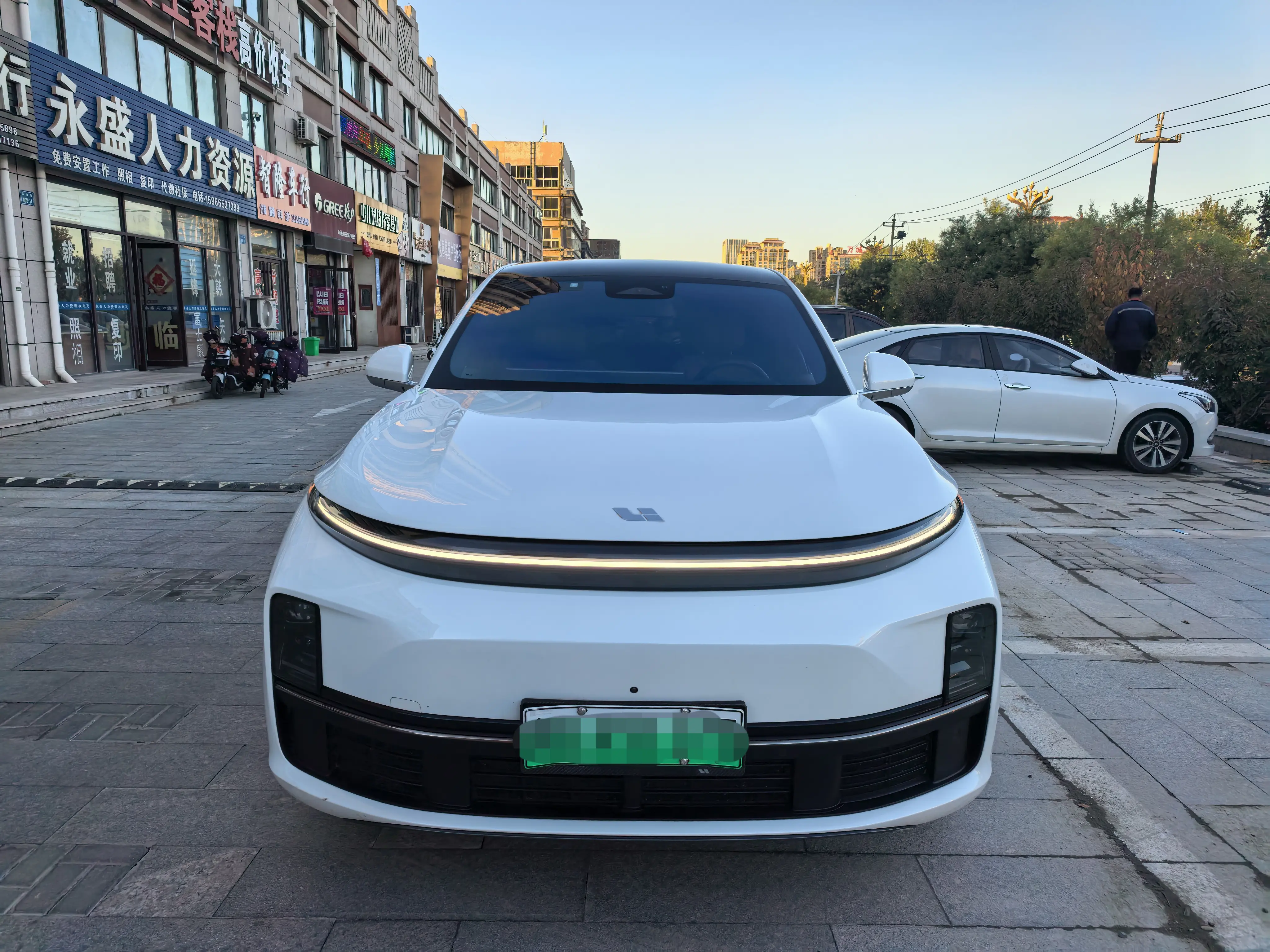 Li L7 (Ideal L7)  из Китая