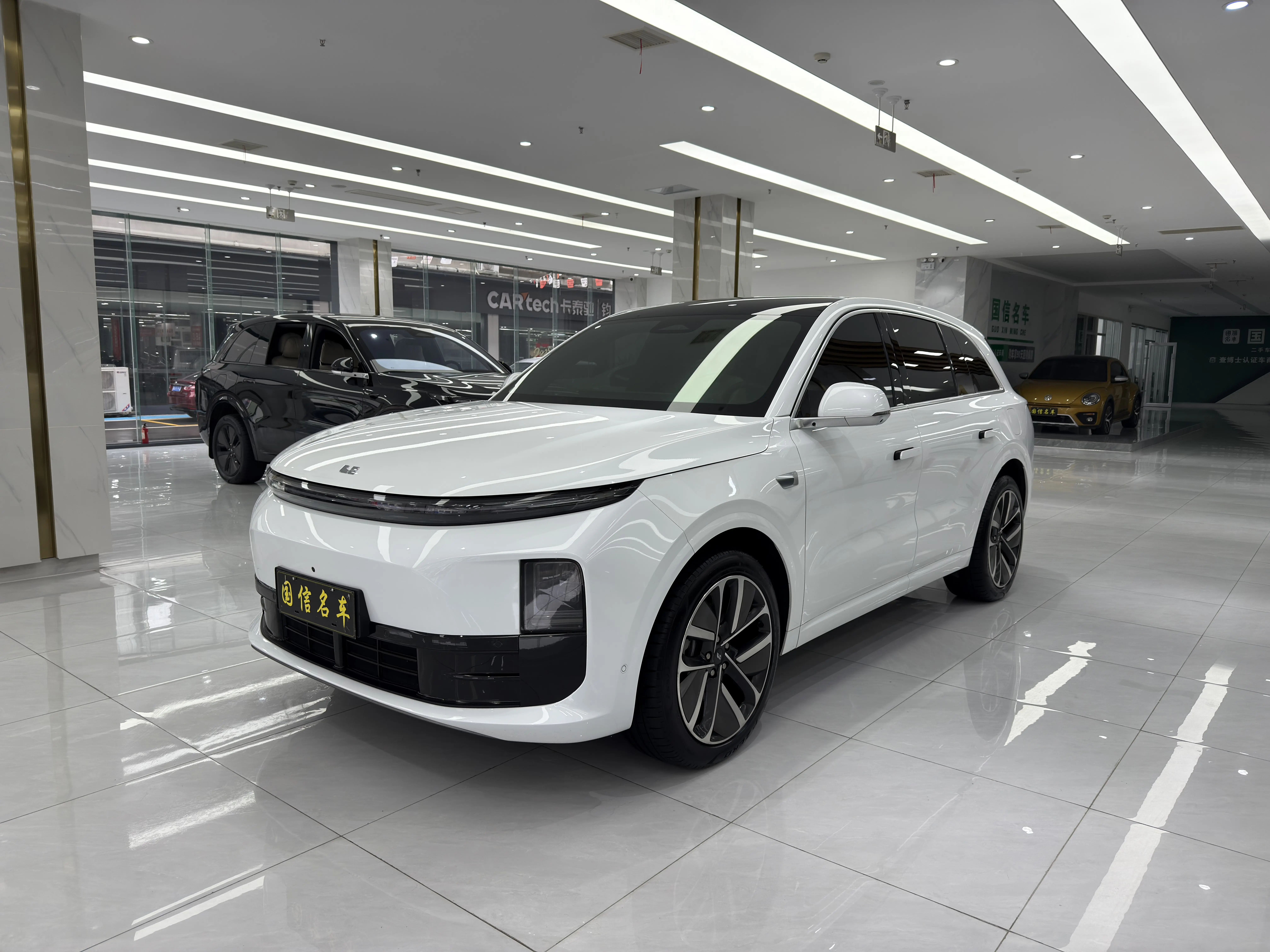 Li L6 (Ideal L6)  из Китая