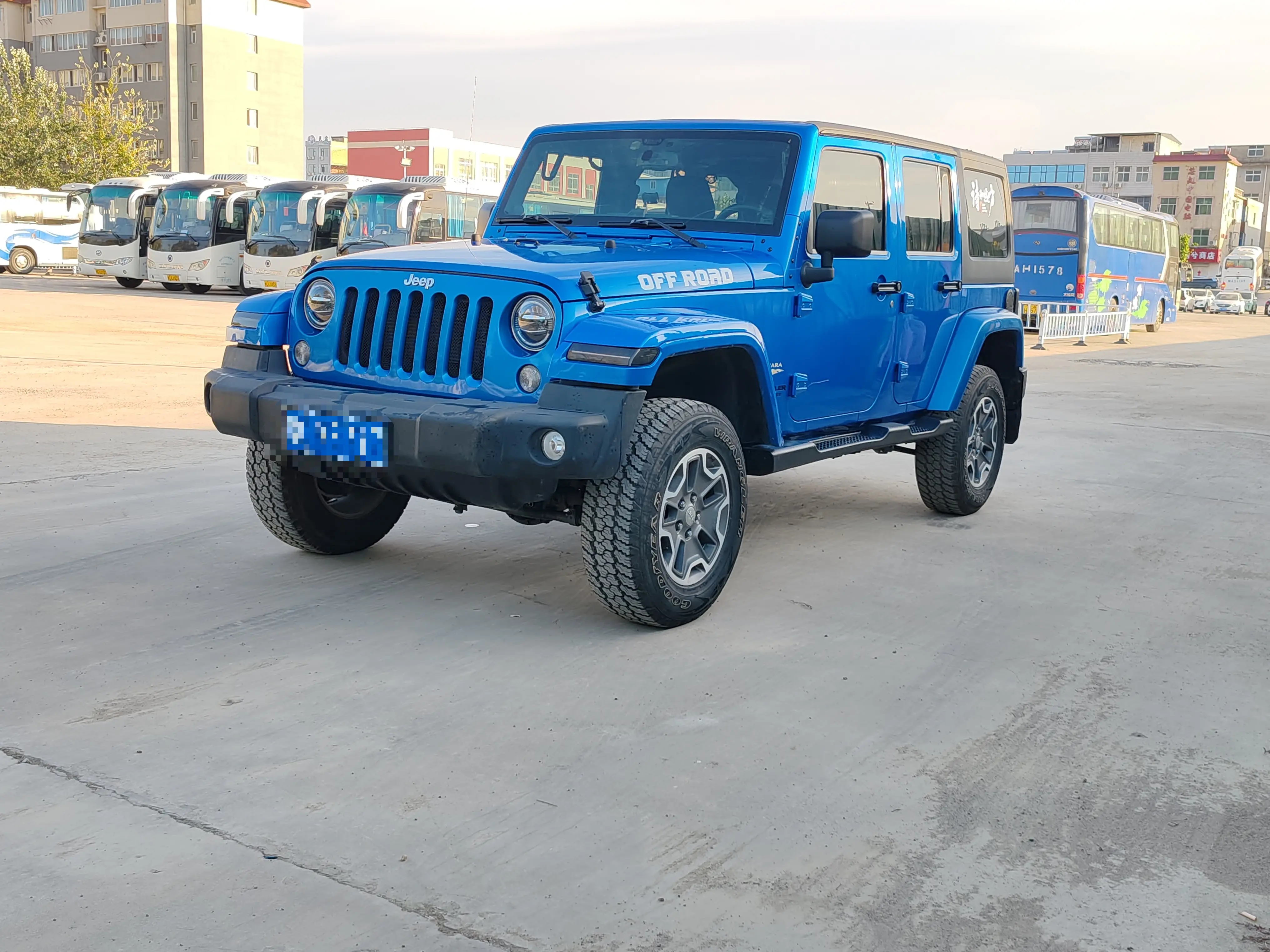 Jeep Wrangler  из Китая