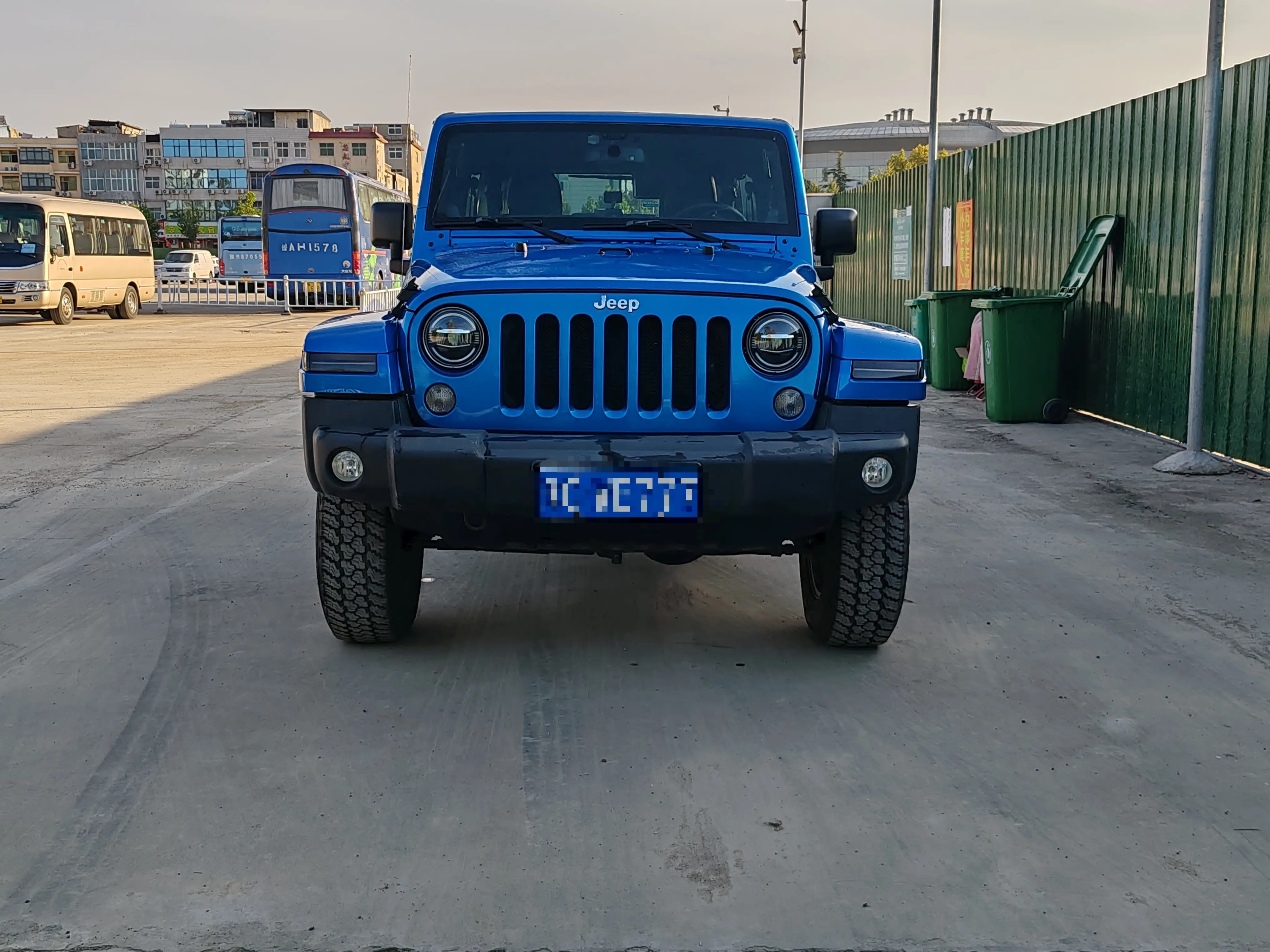 Jeep Wrangler  из Китая