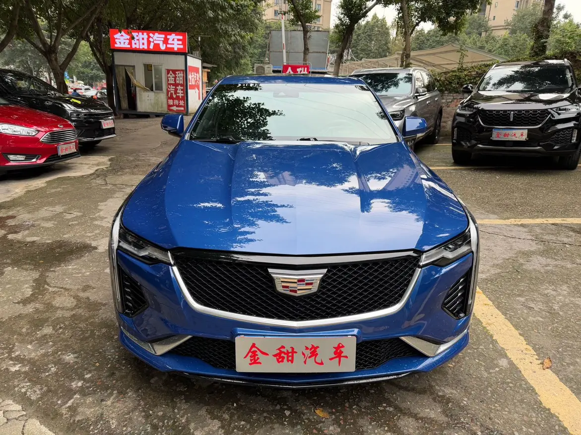 Cadillac CT4  из Китая