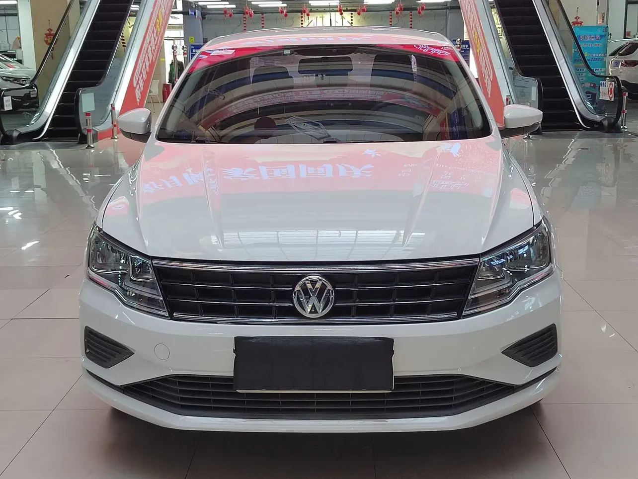 Volkswagen Jetta  из Китая