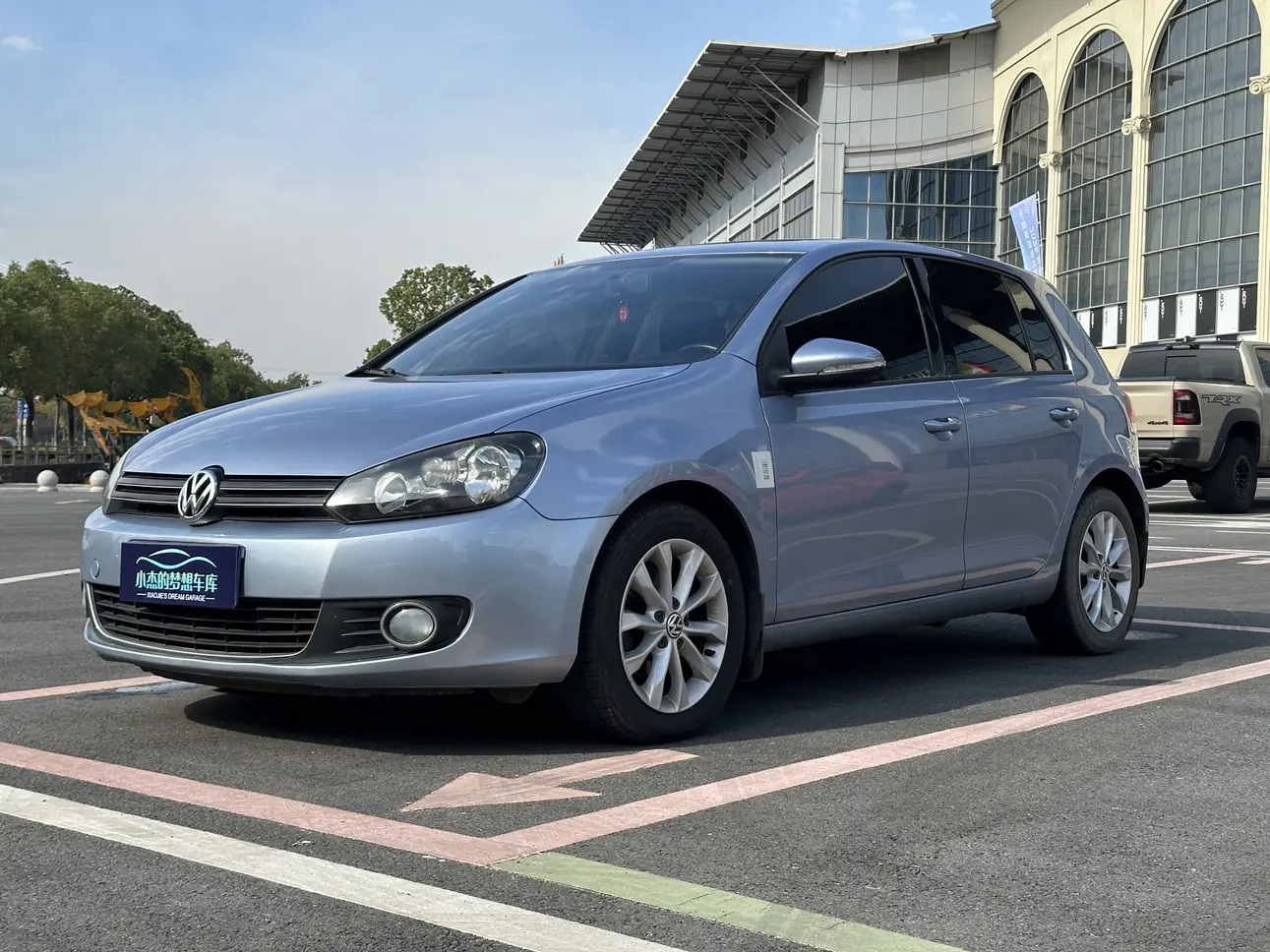 Volkswagen Golf  из Китая