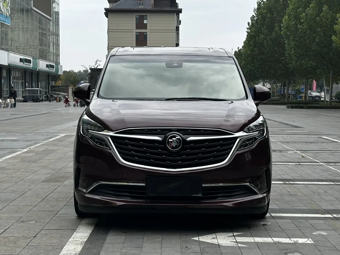 Buick GL8  из Китая