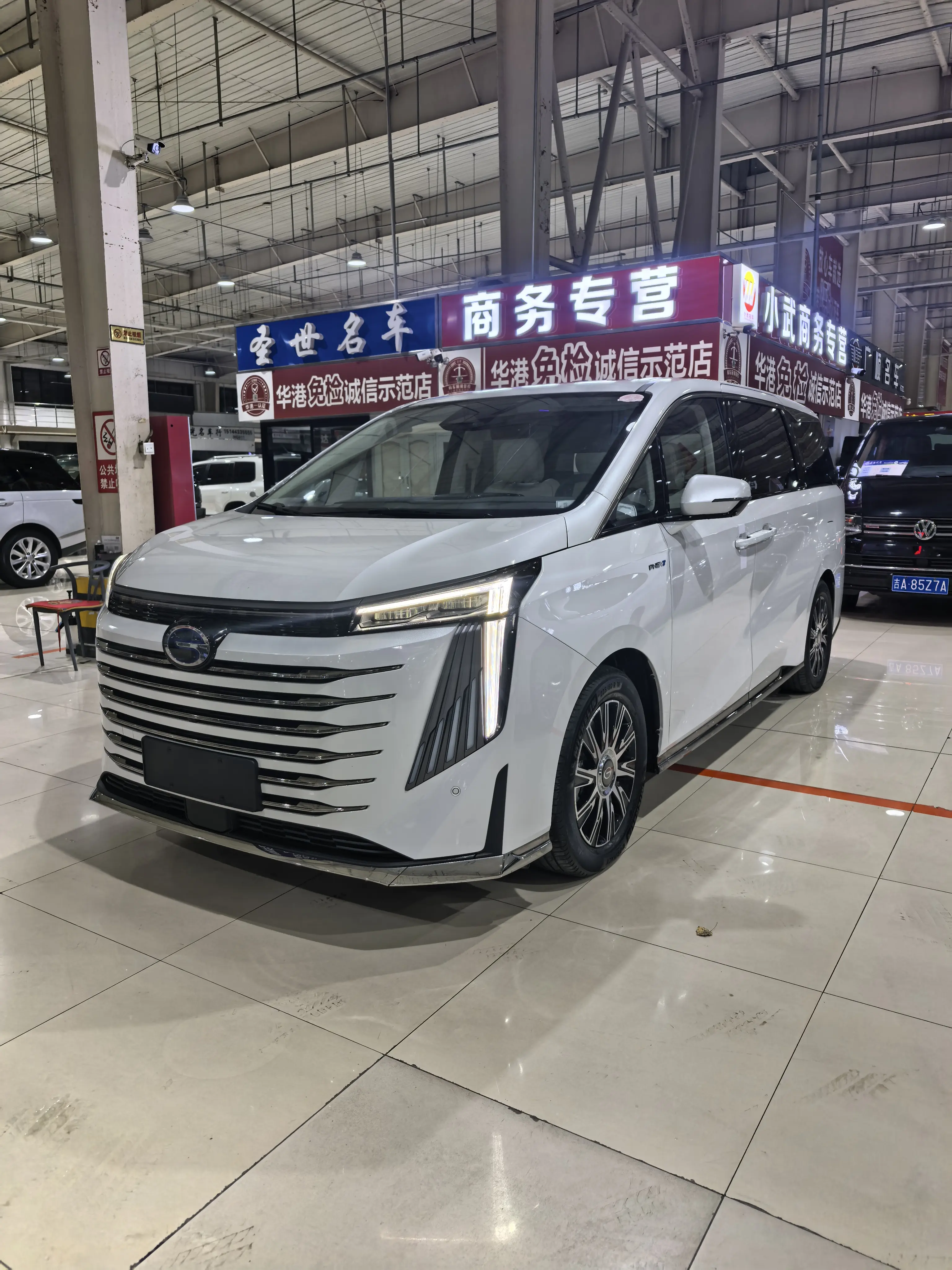 GAC Trumpchi E9 PHEV  из Китая