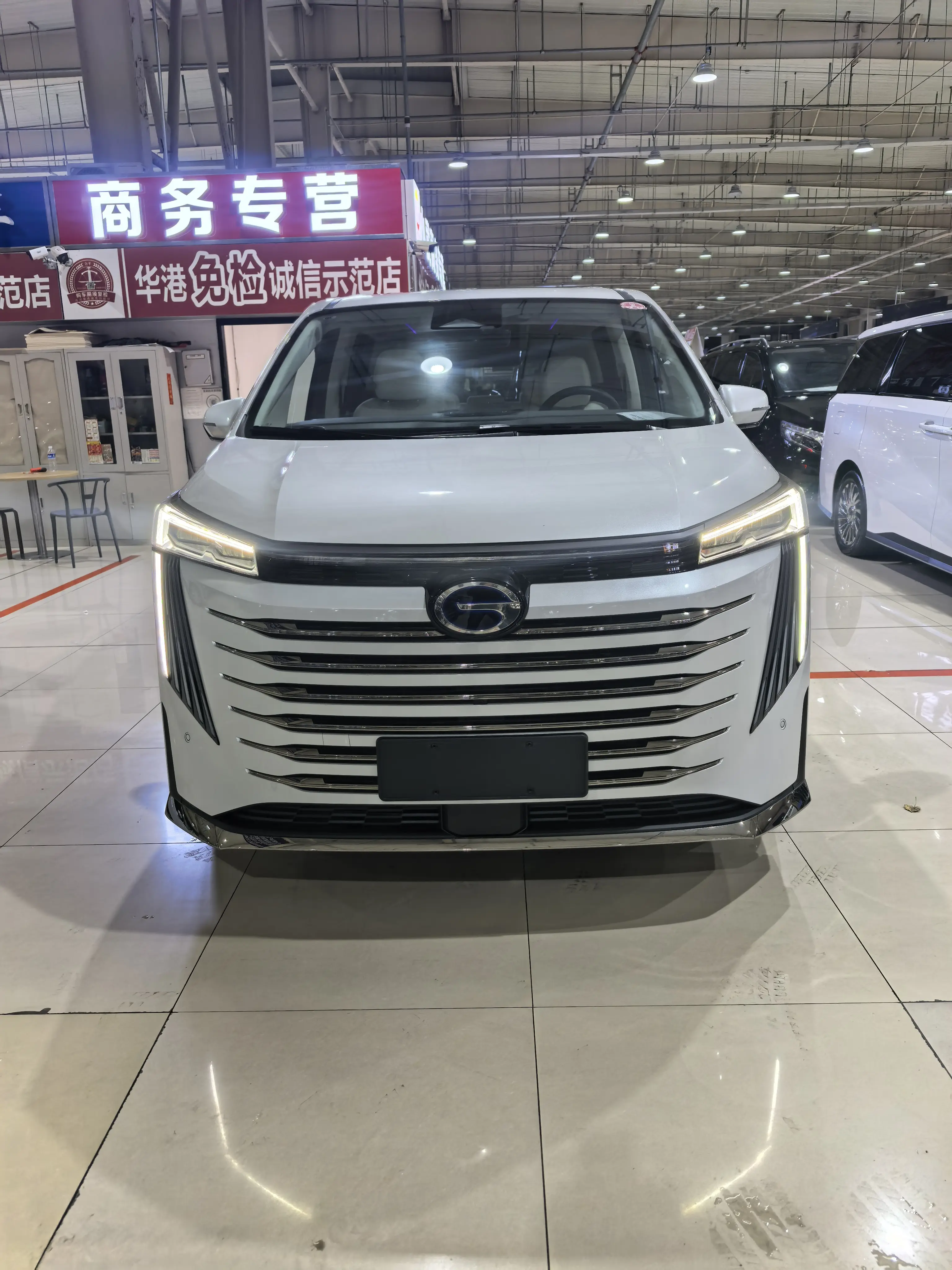 GAC Trumpchi E9 PHEV  из Китая