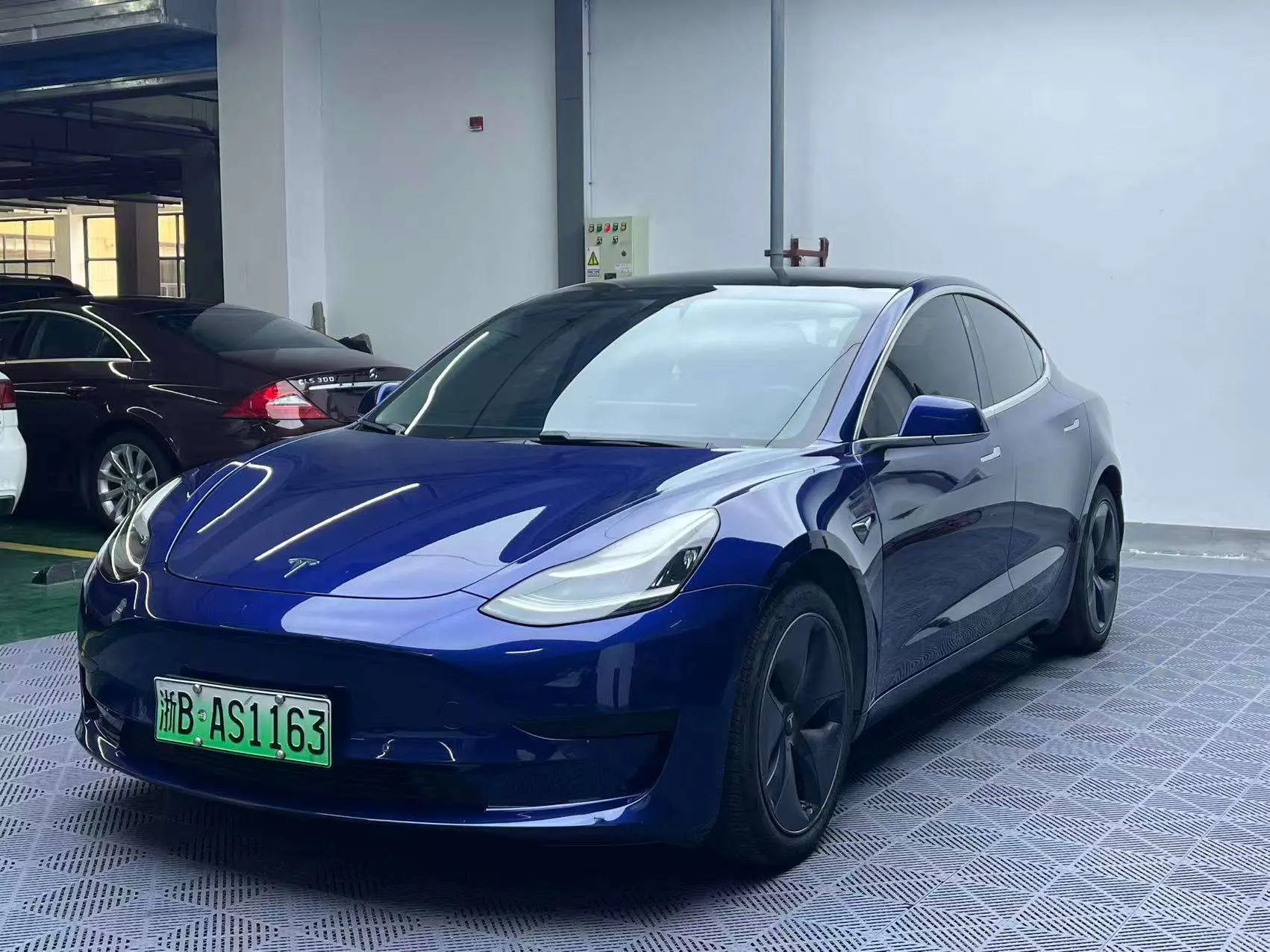 Tesla Model 3  из Китая