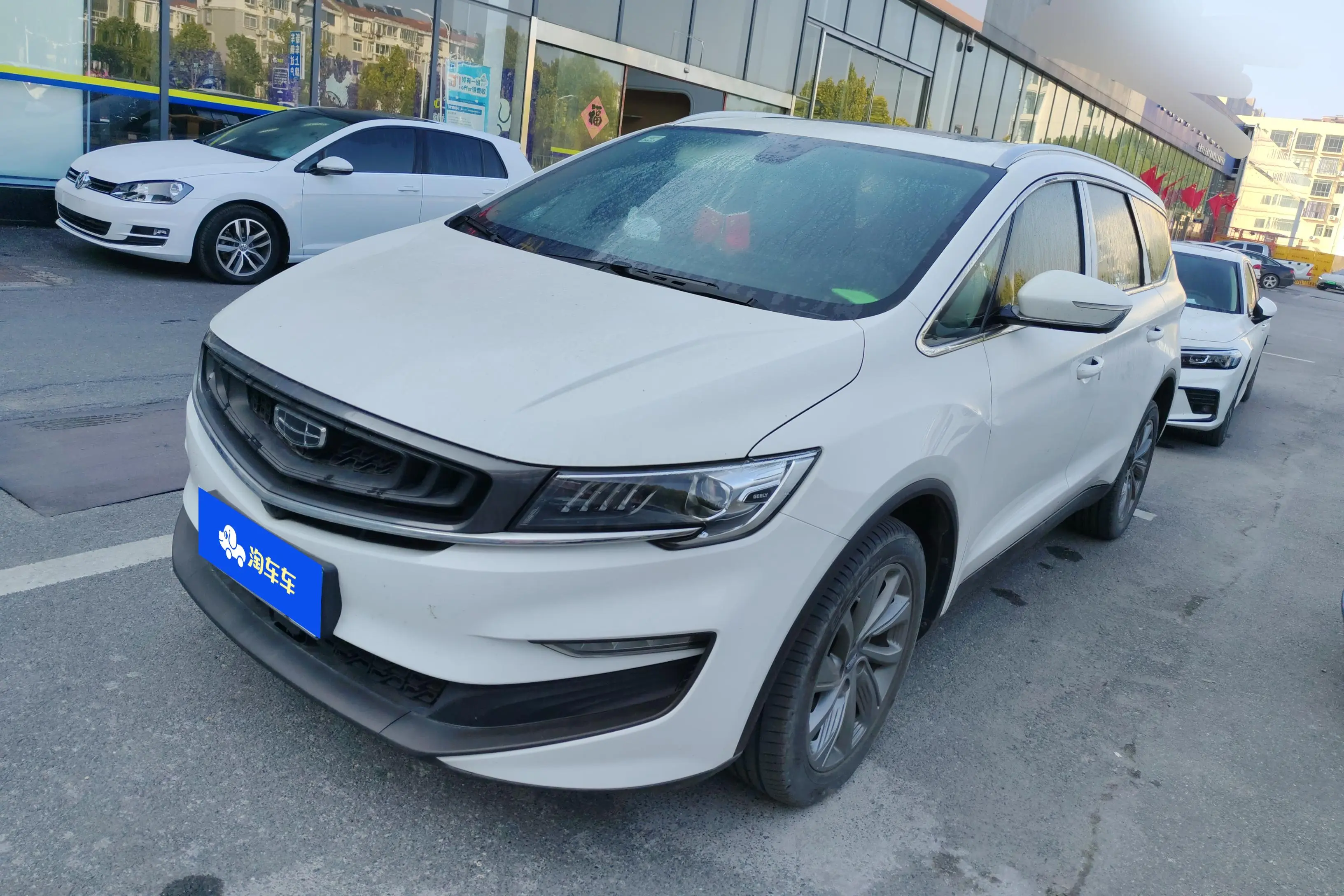 Geely Jiaji  из Китая
