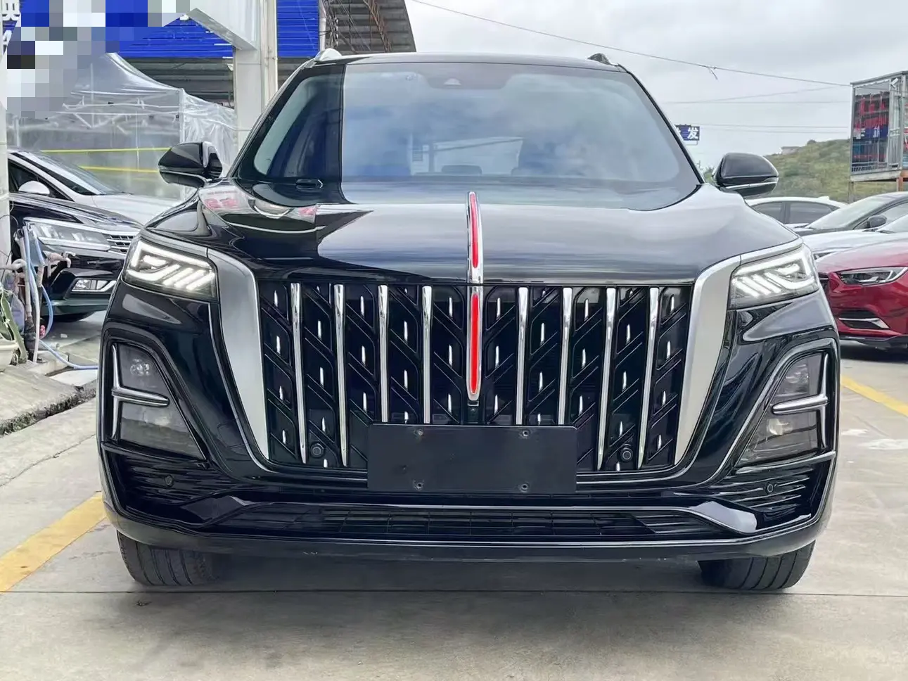 Hongqi HS5  из Китая