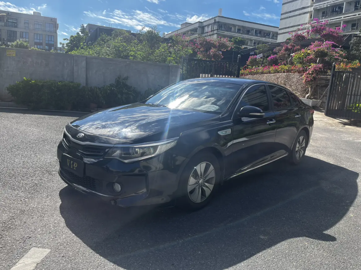 Kia K5  из Китая