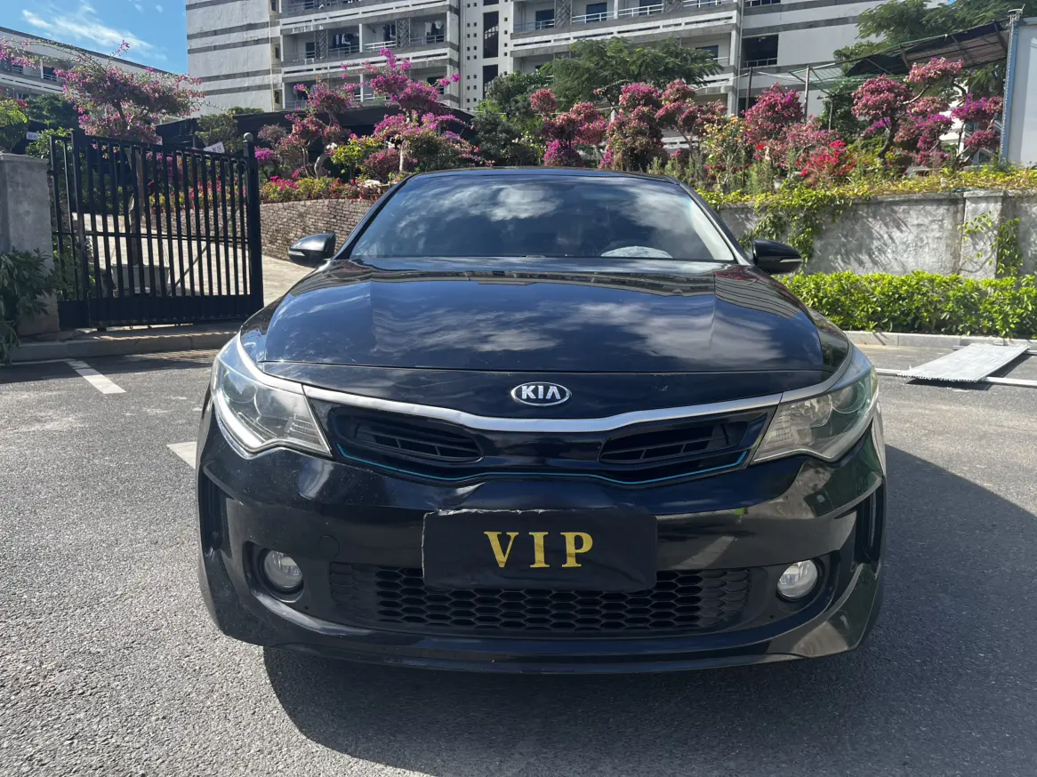 Kia K5  из Китая