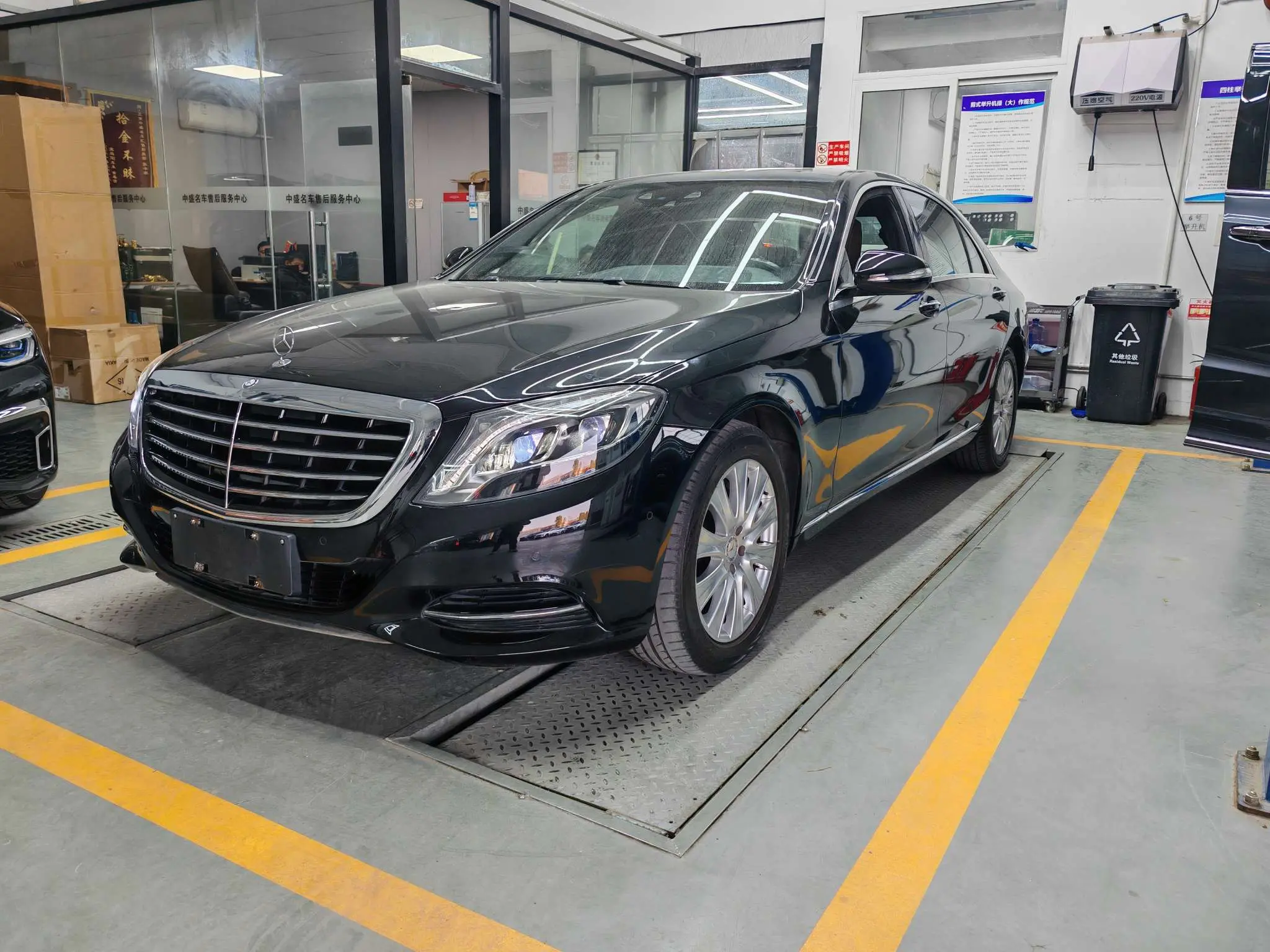 Mercedes-Benz Mercedes Benz S Class  из Китая