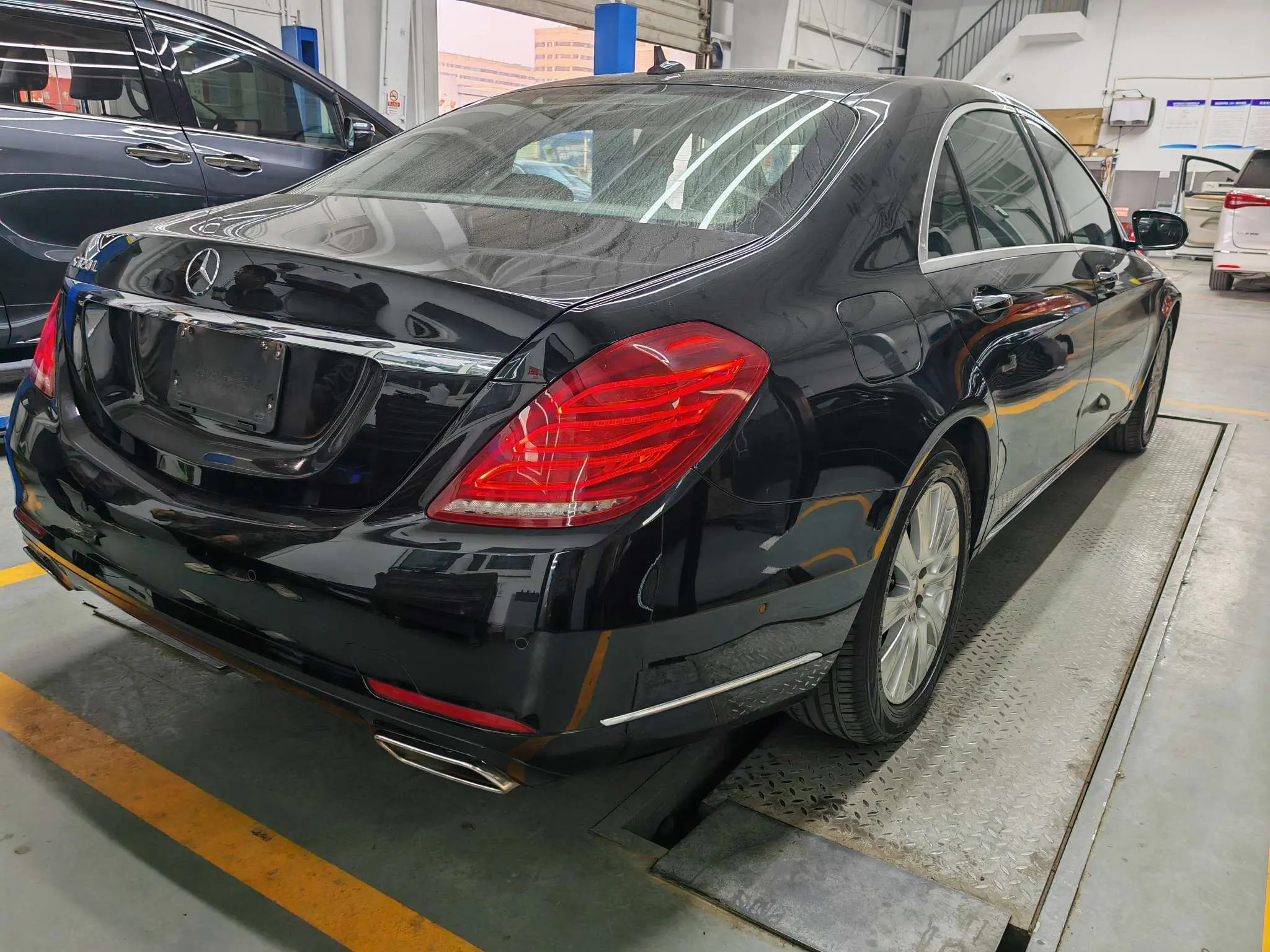 Mercedes-Benz Mercedes Benz S Class  из Китая