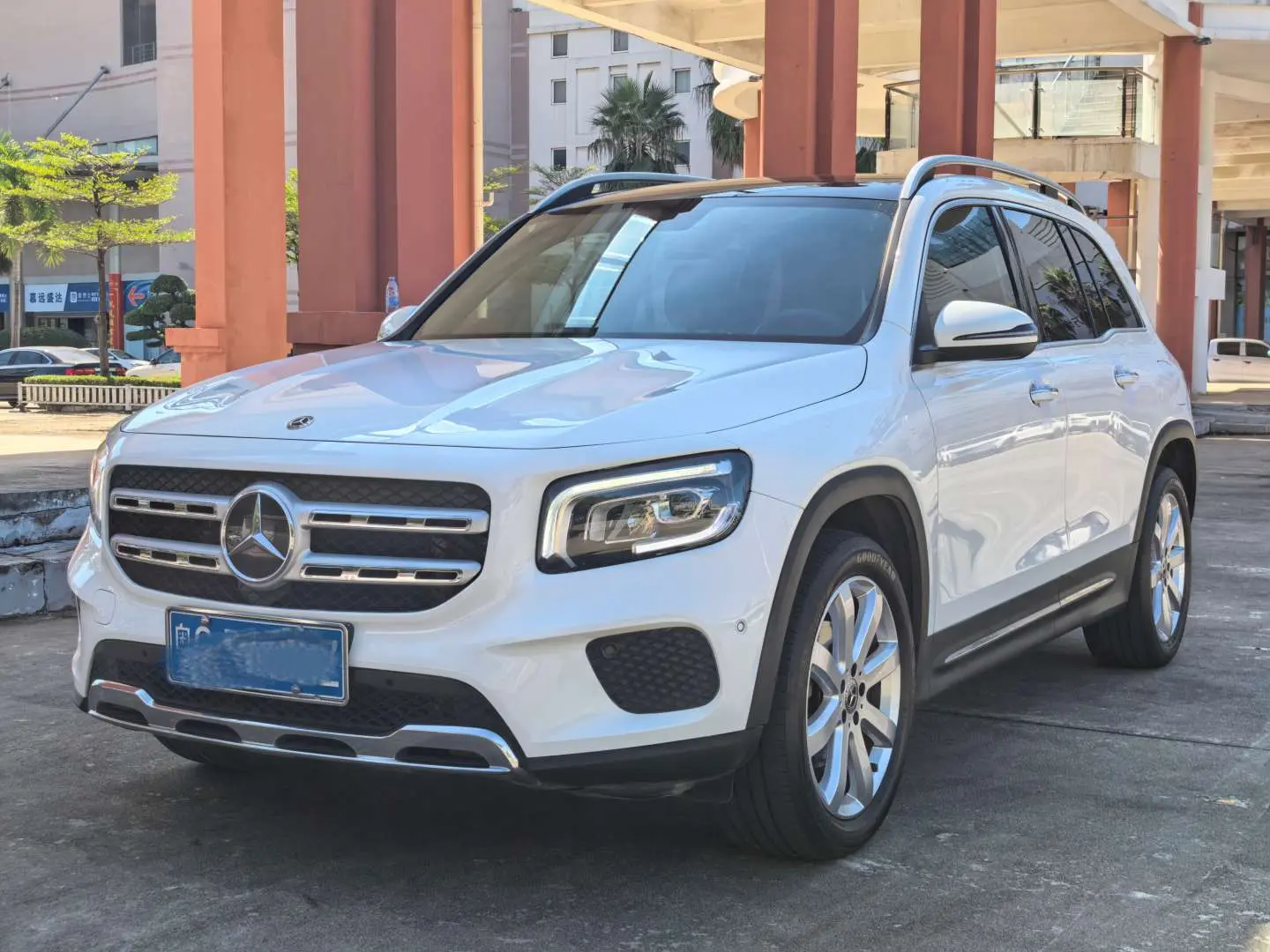 Mercedes-Benz GLB  из Китая