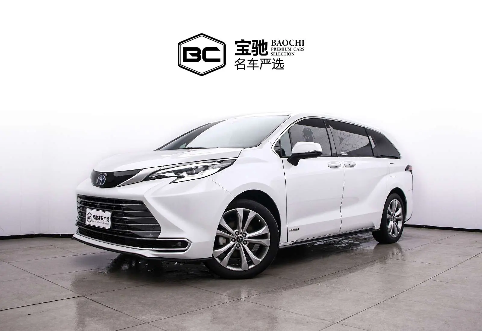 Toyota Sienna  из Китая