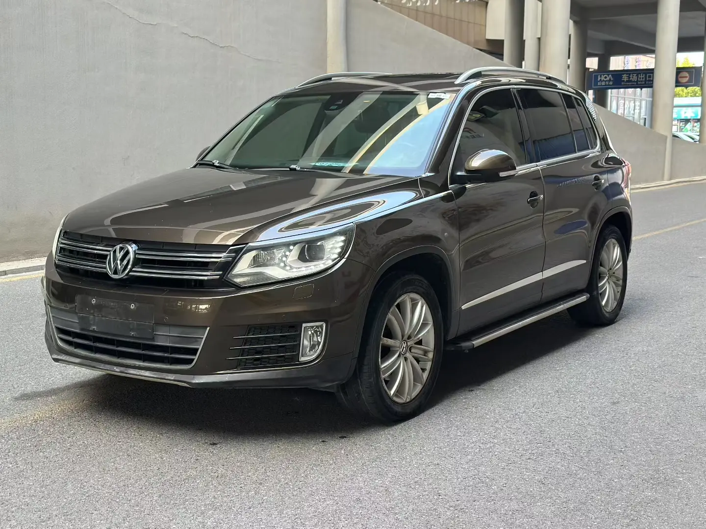 Volkswagen Tiguan  из Китая