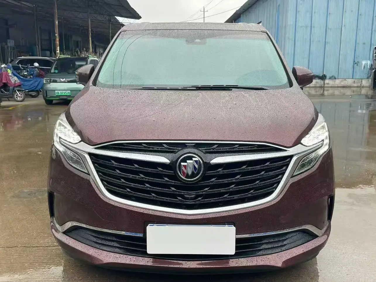 Buick GL8  из Китая