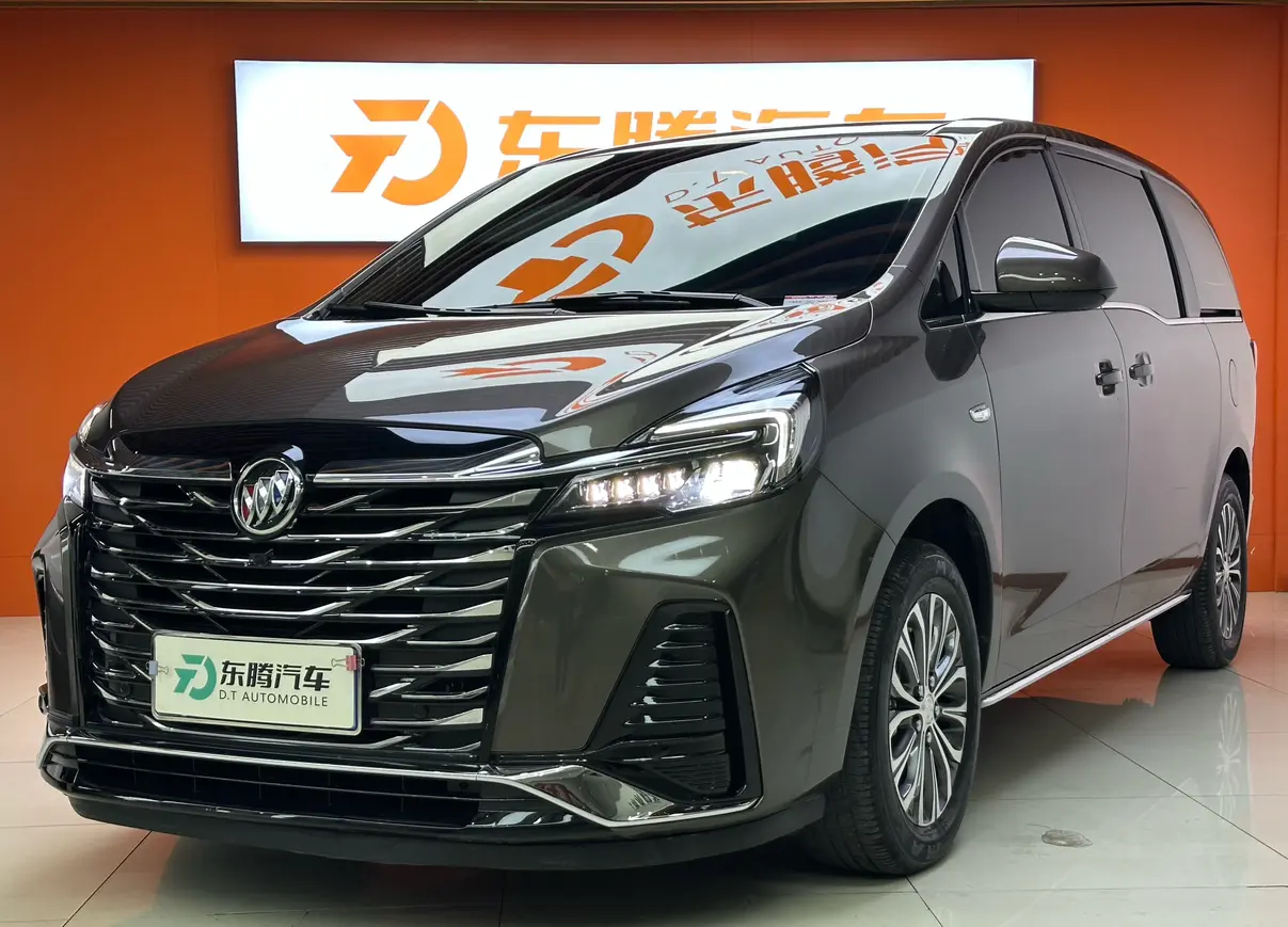 Buick GL8  из Китая