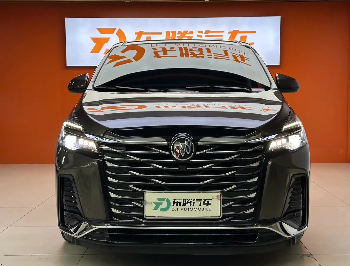 Buick GL8  из Китая