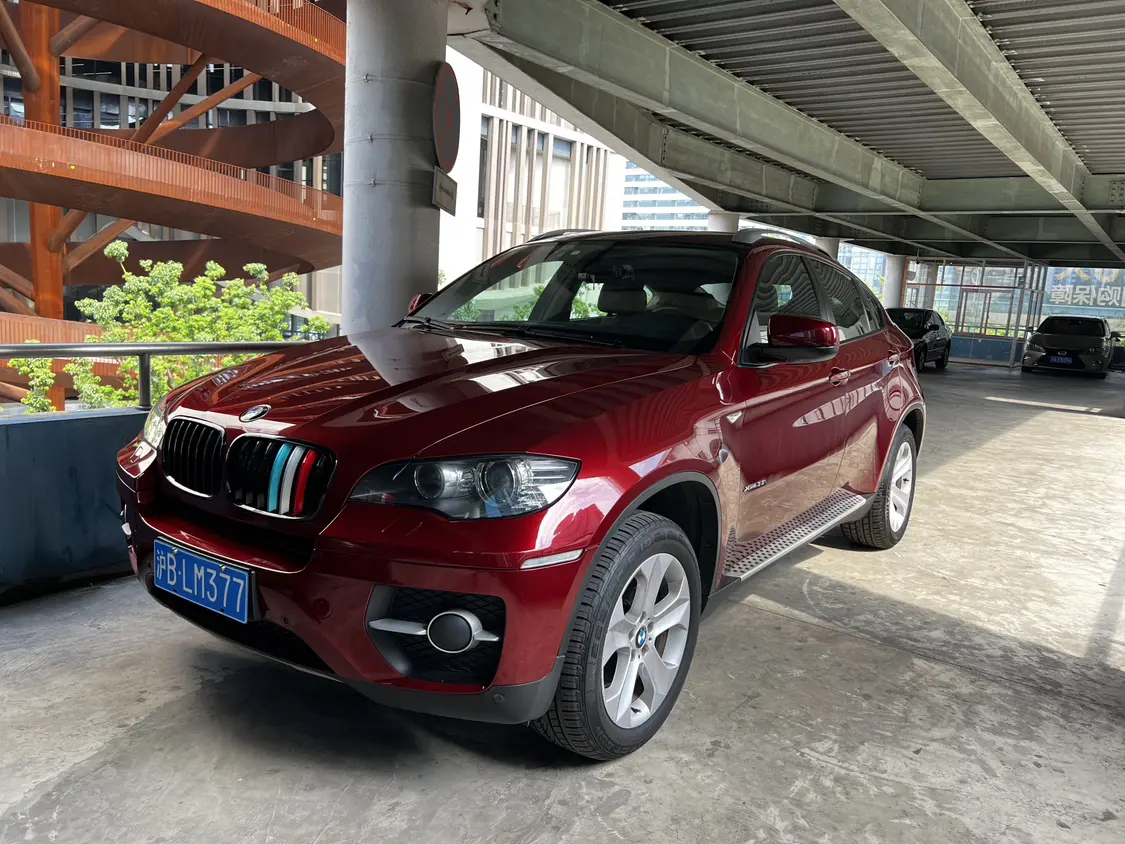 BMW X6  из Китая