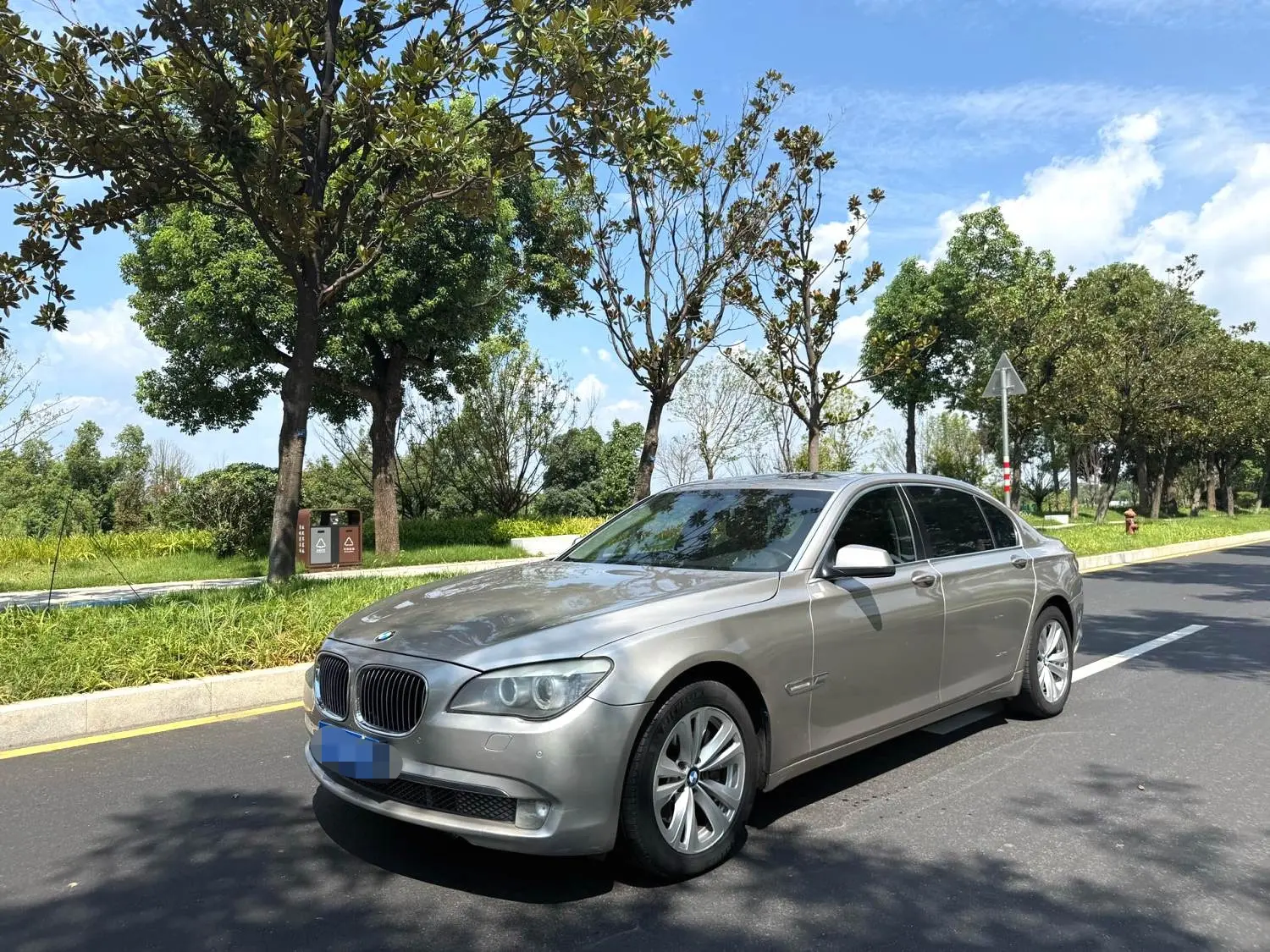 BMW 7 Series  из Китая