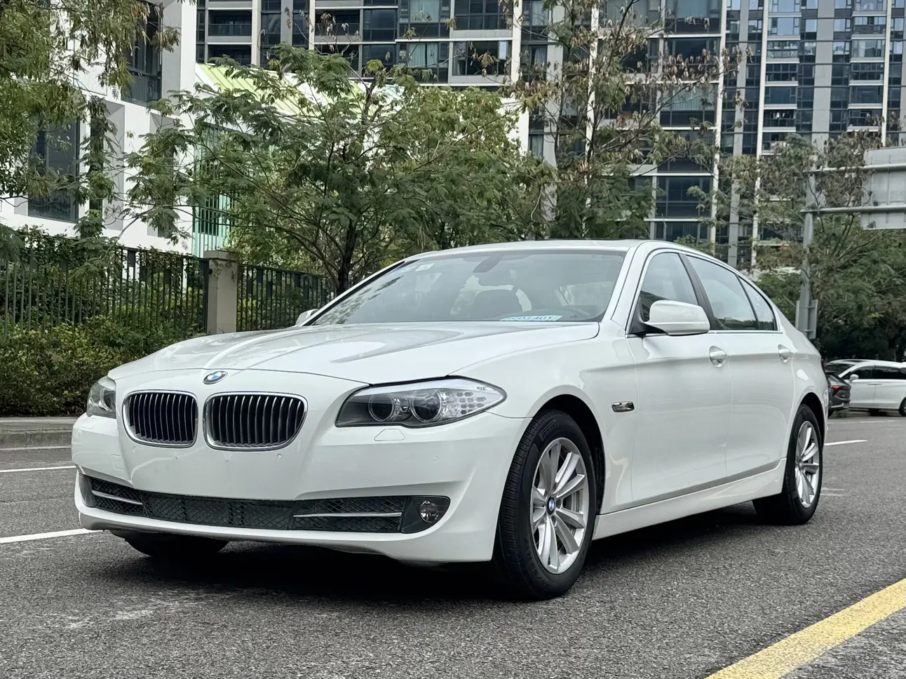 BMW 5 Series  из Китая