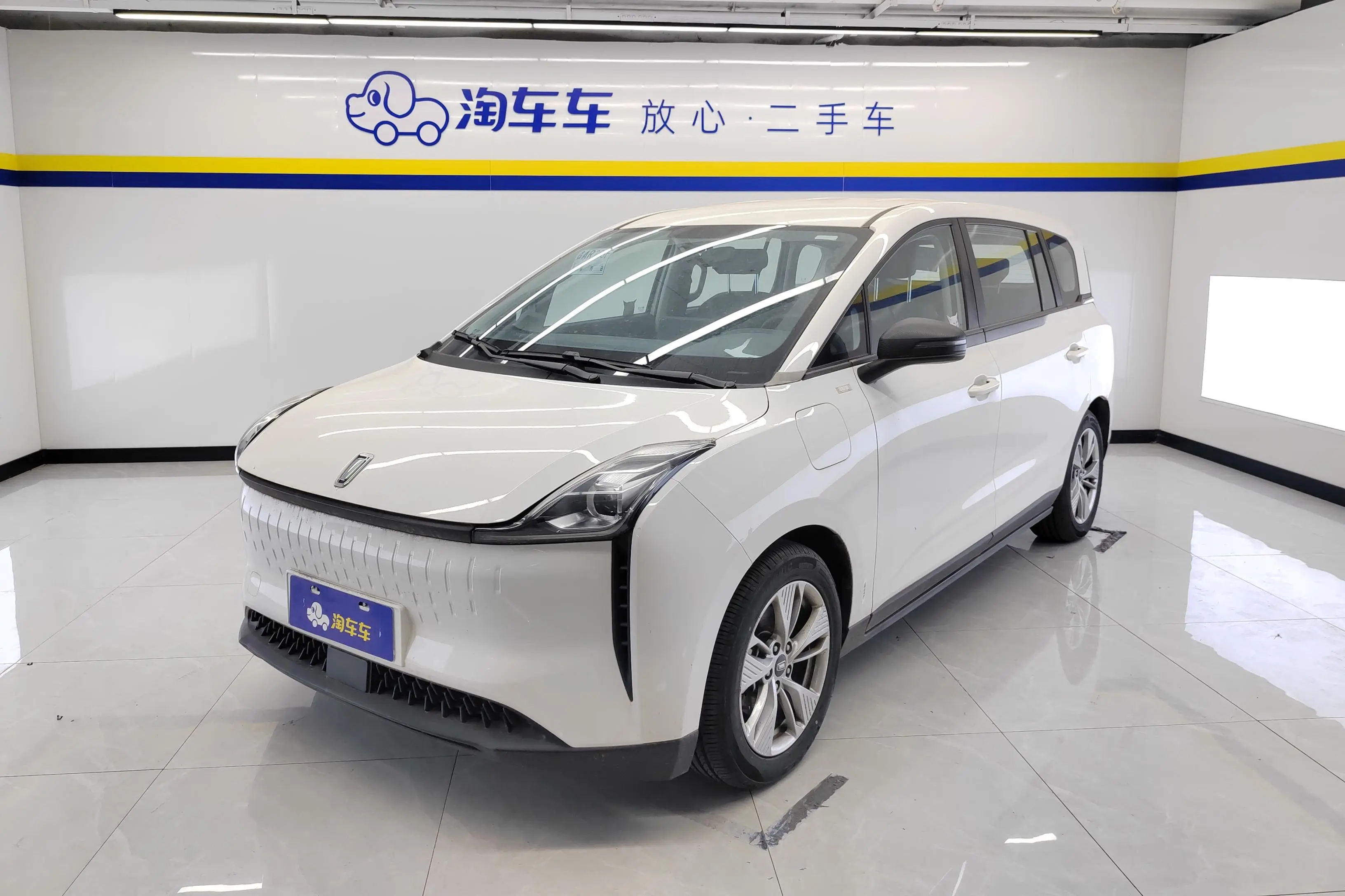 FAW Bestune NAT (Besturn NAT)  из Китая