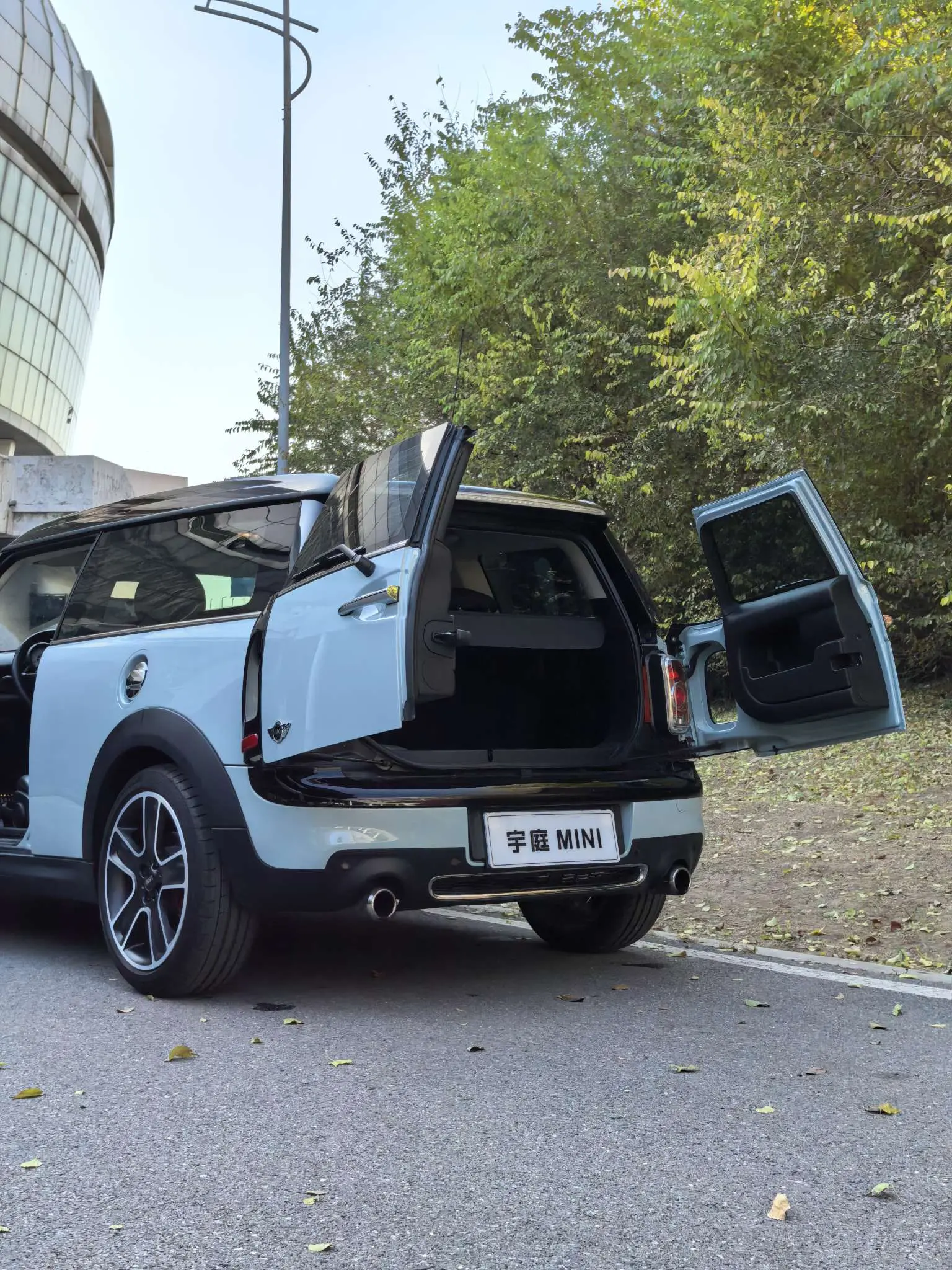 MINI CLUBMAN  из Китая