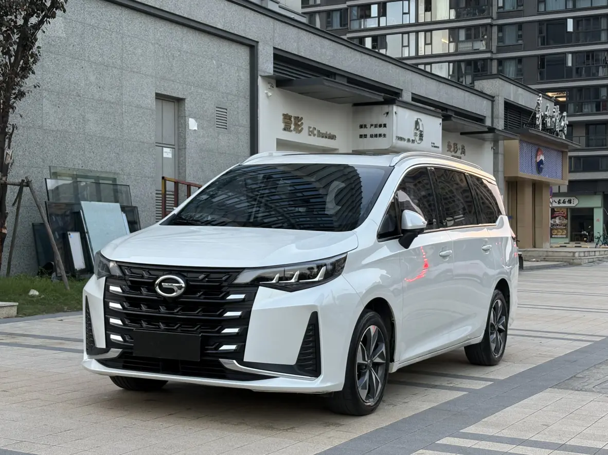 GAC Trumpchi M6  из Китая