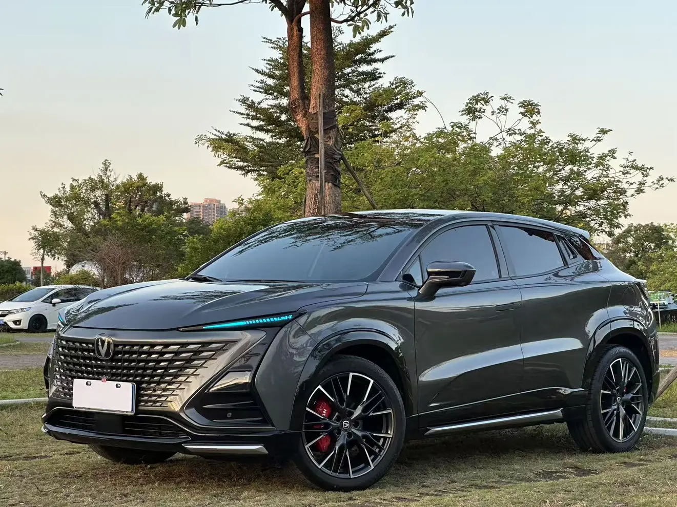 Changan UNI-T  из Китая