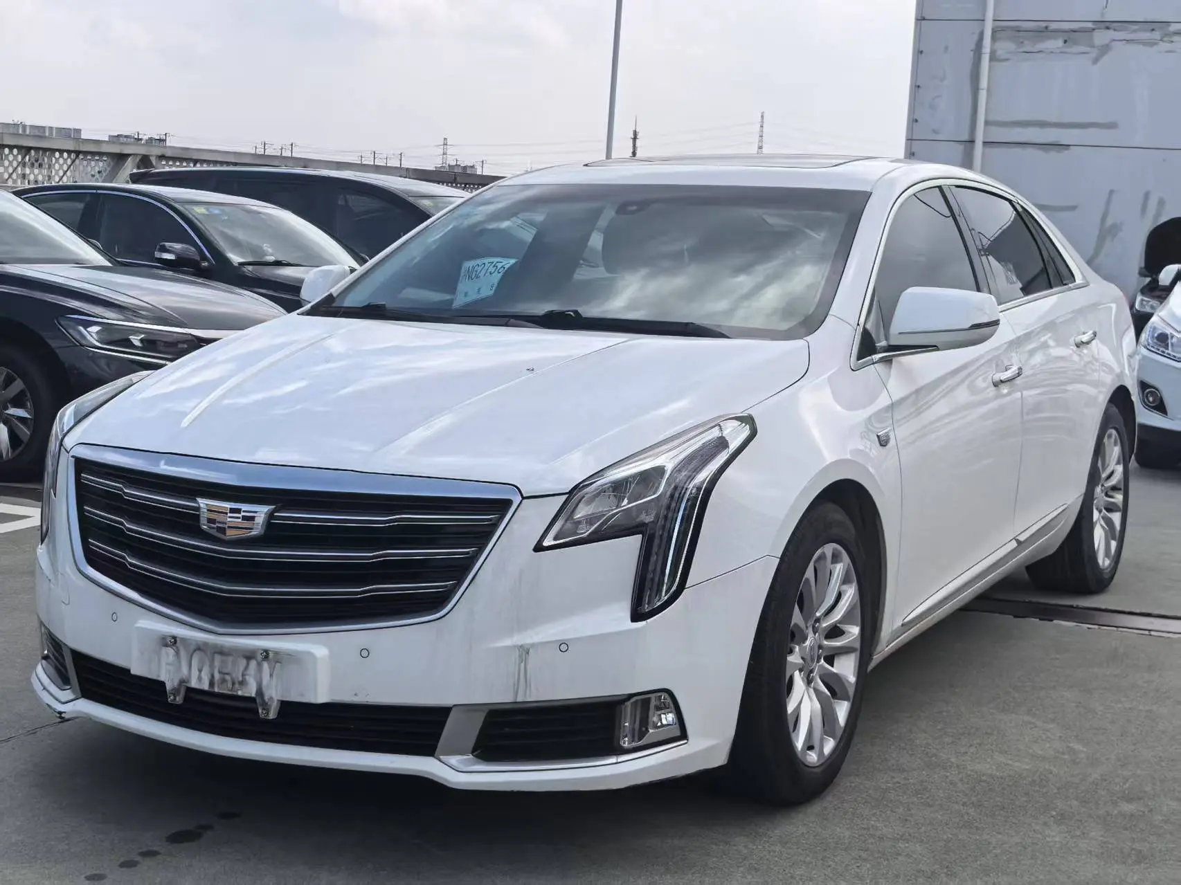 Cadillac XTS  из Китая