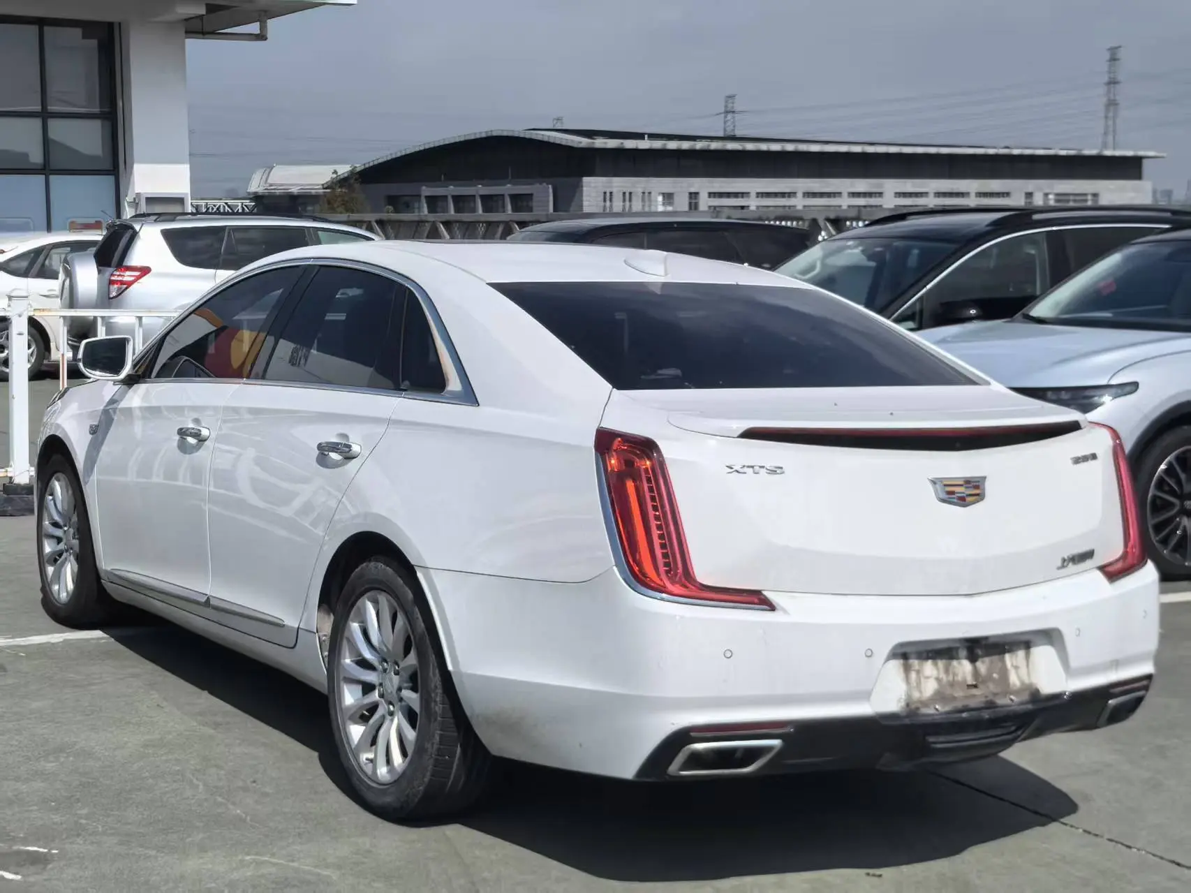 Cadillac XTS  из Китая