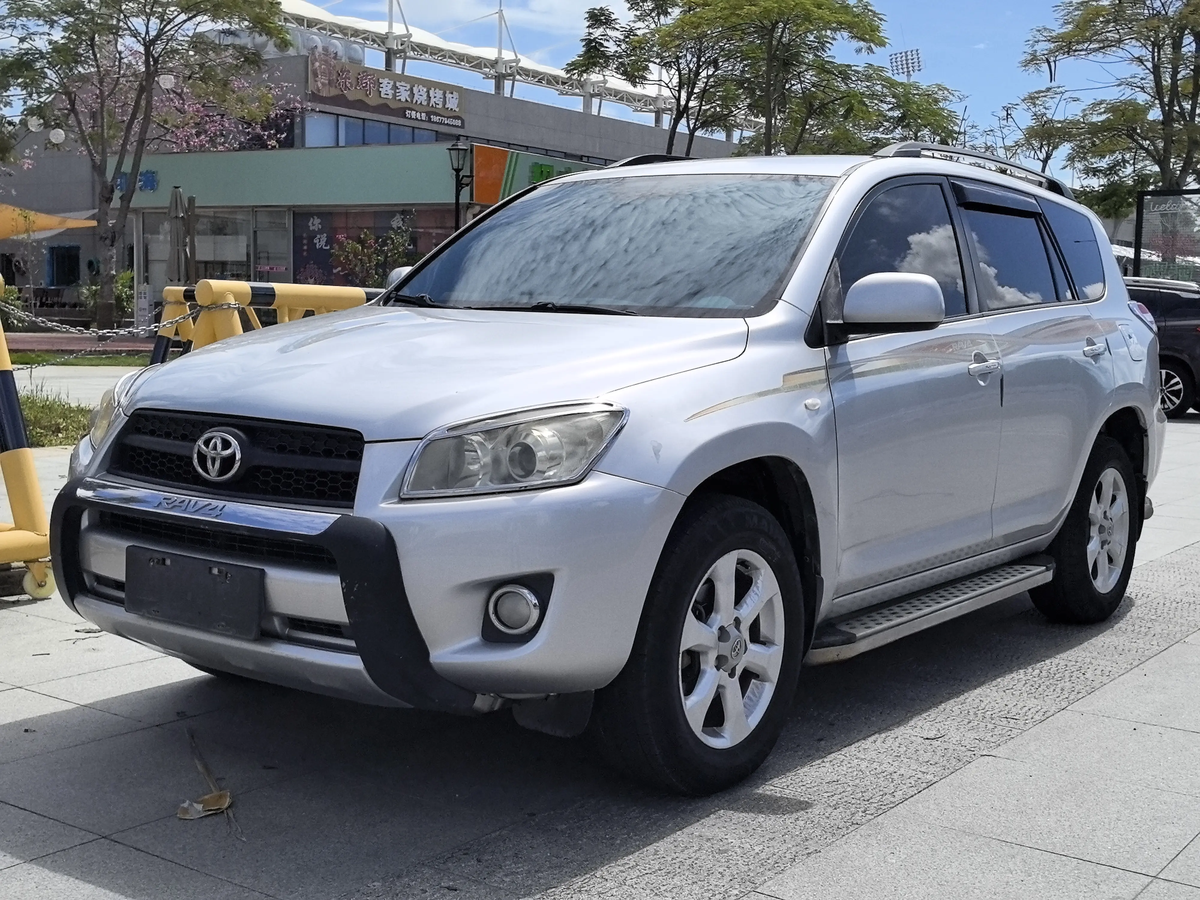 Toyota RAV4  из Китая