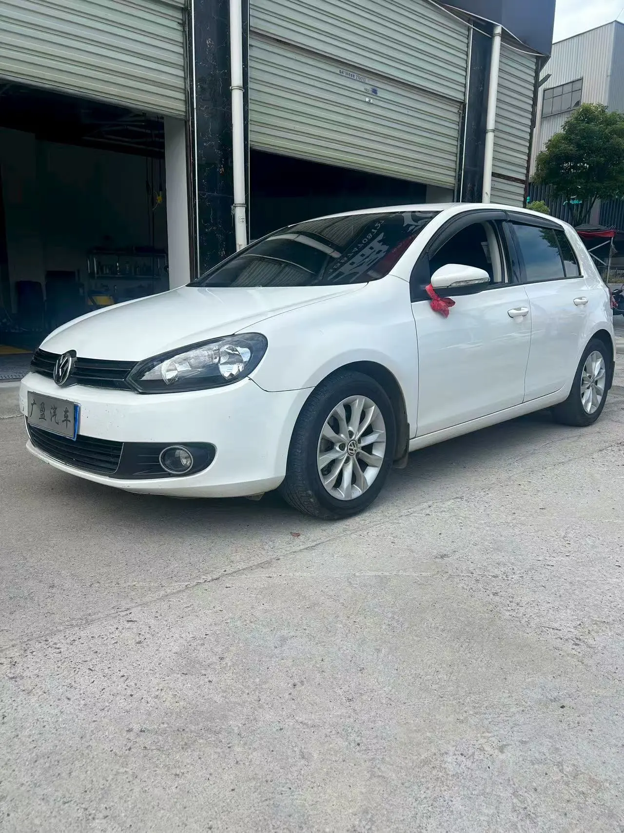 Volkswagen Golf  из Китая