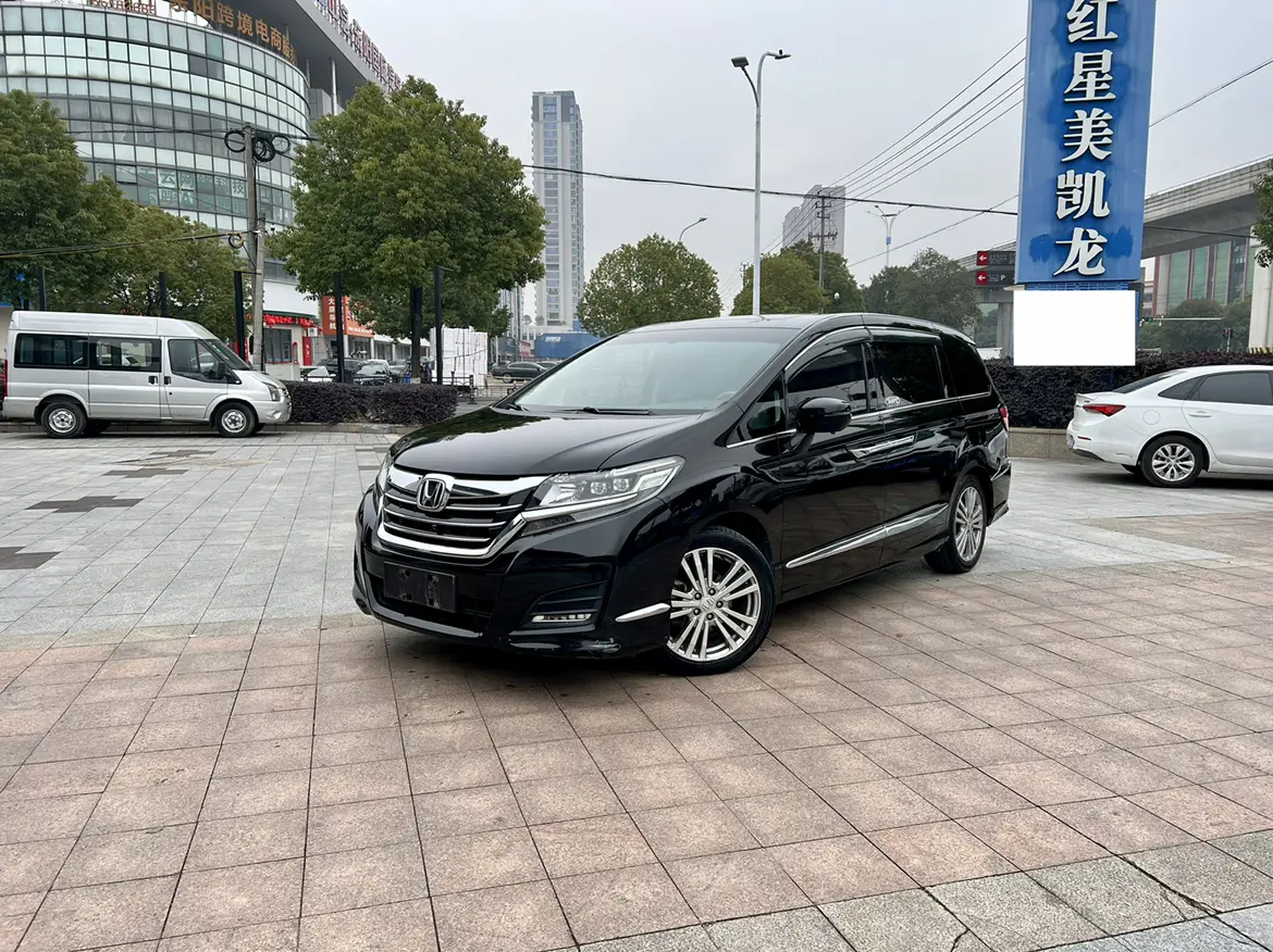 Honda Elysion (Alison)  из Китая