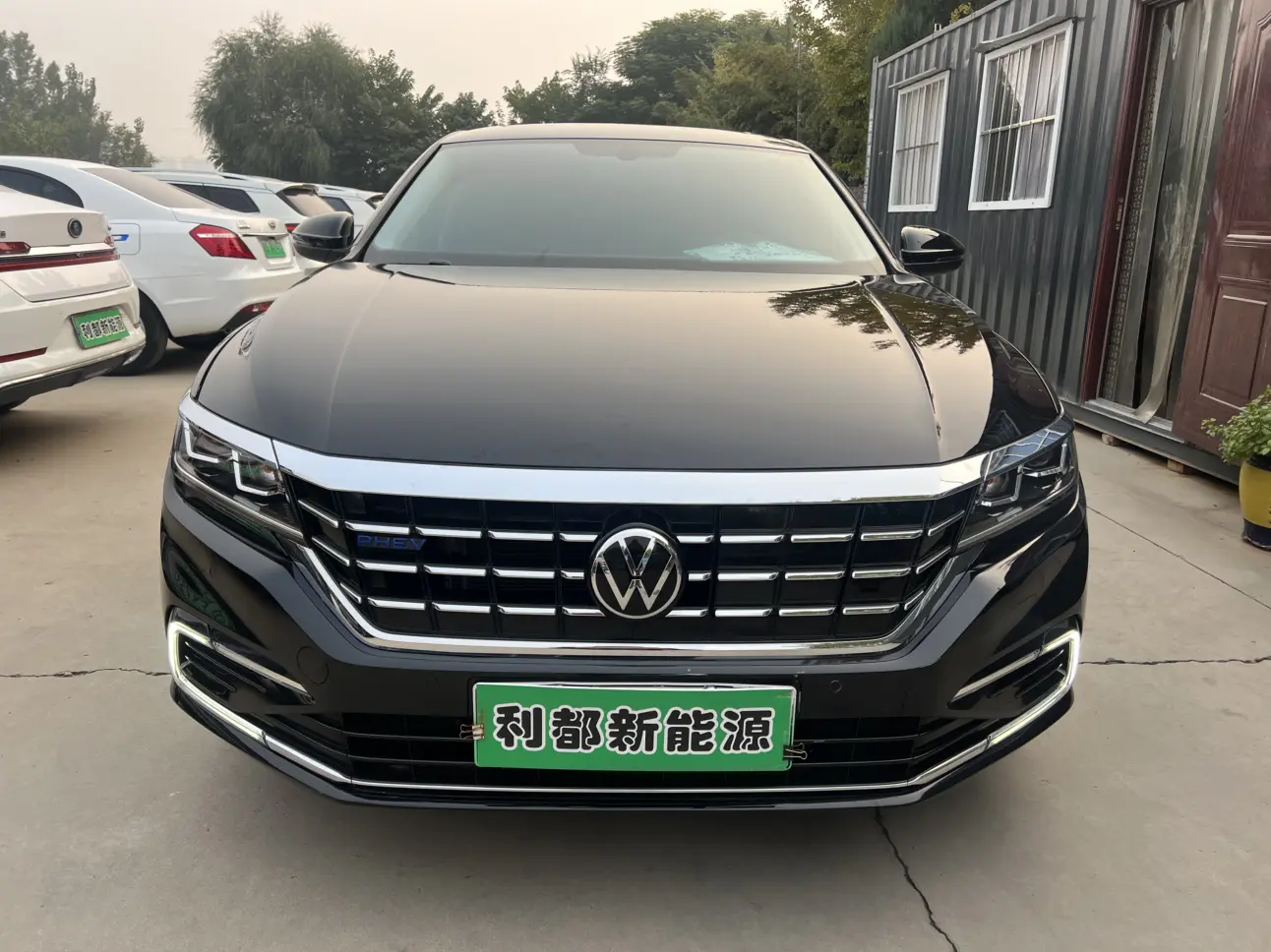 Volkswagen Passat PHEV  из Китая