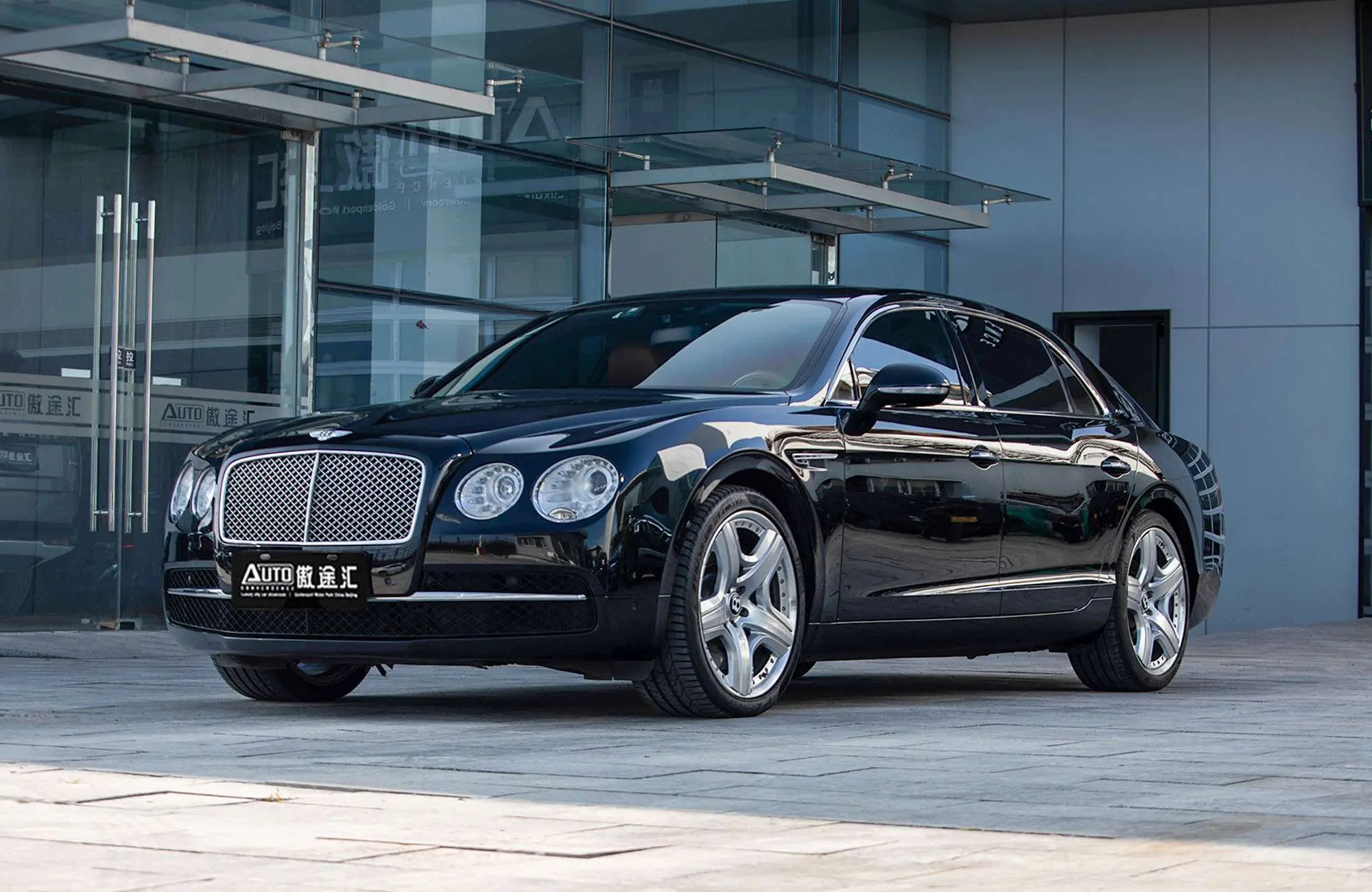 Bentley Galloping  из Китая