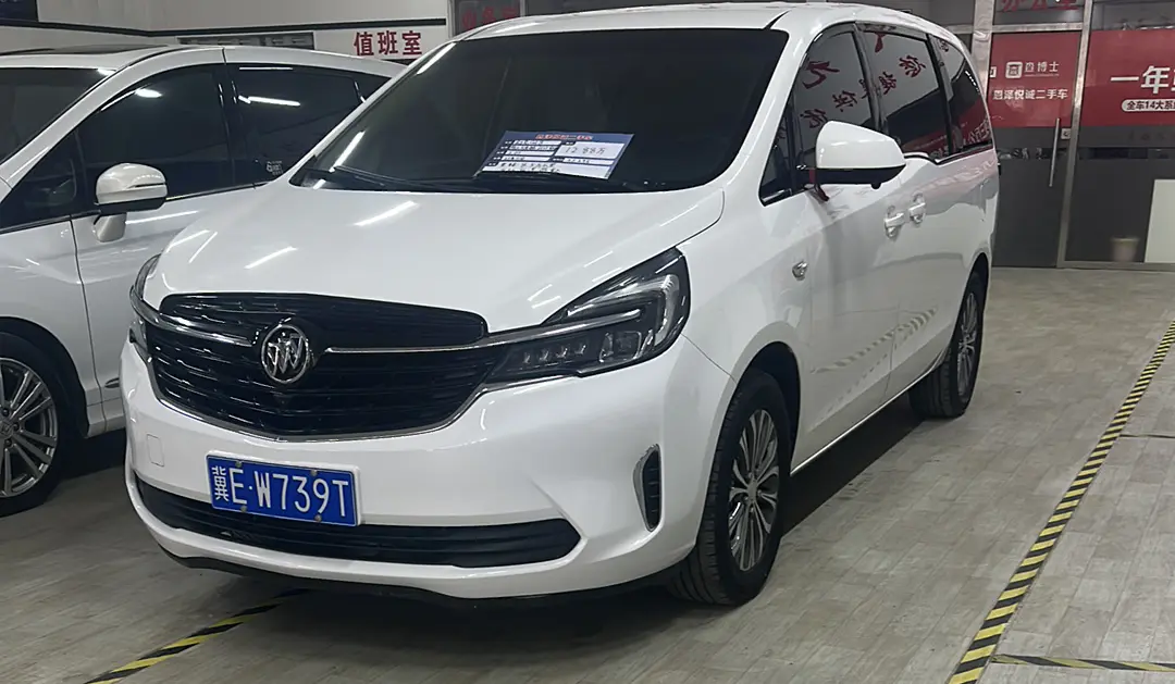 Buick GL8  из Китая