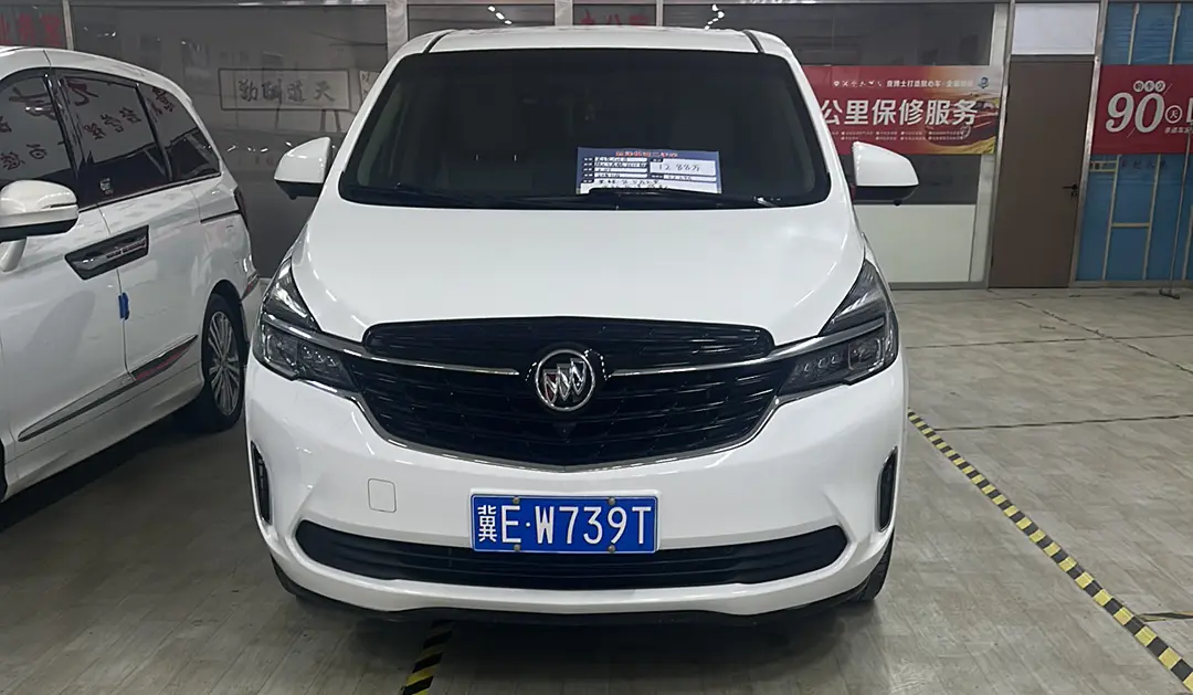 Buick GL8  из Китая